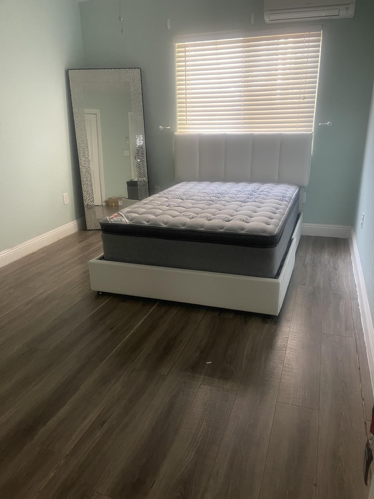 VECELO Queen Size Bed Frame with 4 Storage Drawers, Adjustable Height Headboard, Heavy-Duty Platform Bedframe with Strong Wooden Slats, No Box Spring Needed, Pale Beige customer photo 1