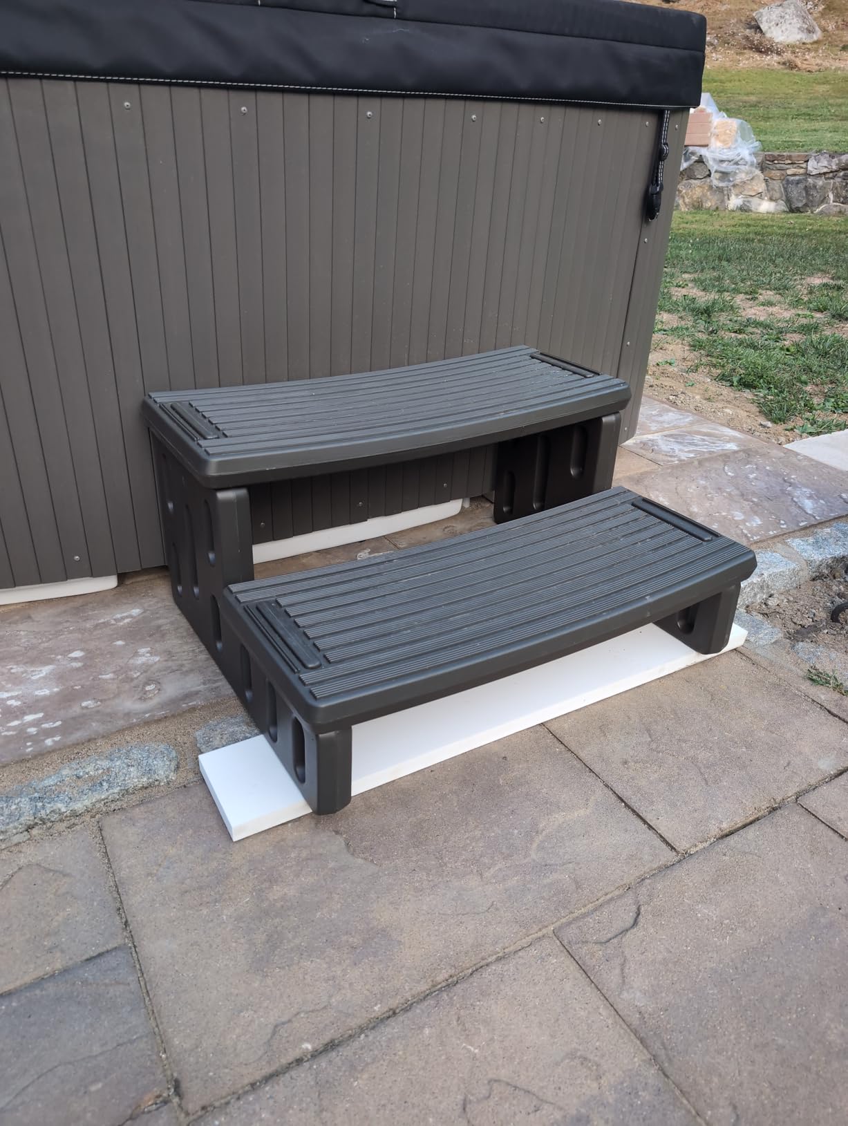 Hot Tub Steps, Non-Slip & Durable Hot Tub Stairs, Portable Universal Ladder Can Be Used Indoors and Outdoors (Black) customer photo 2