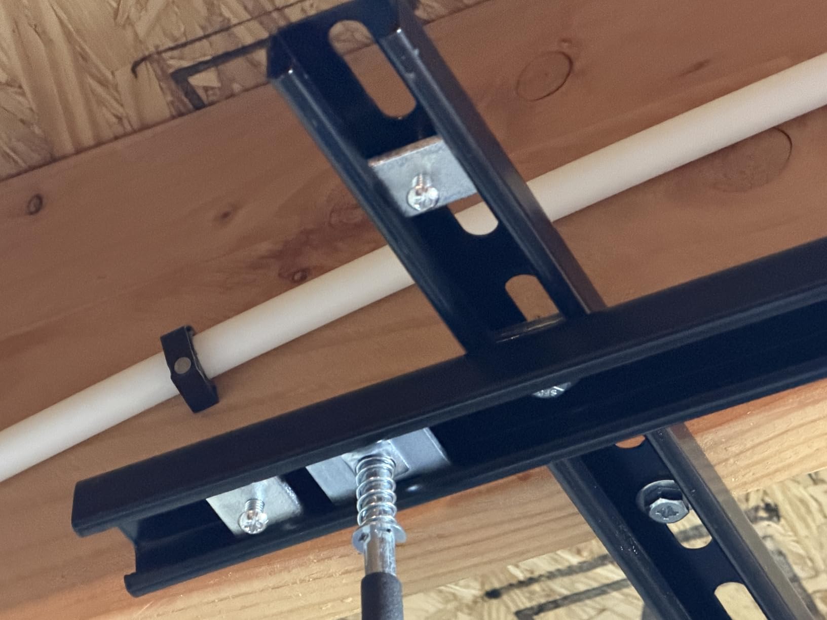 TORACK Ceiling Bike Rack for Garage, Ceiling-Mounted Bicycle Storage Hooks for 4 Bikes (Horizontal) or 8 Bikes (Vertical) customer photo 1