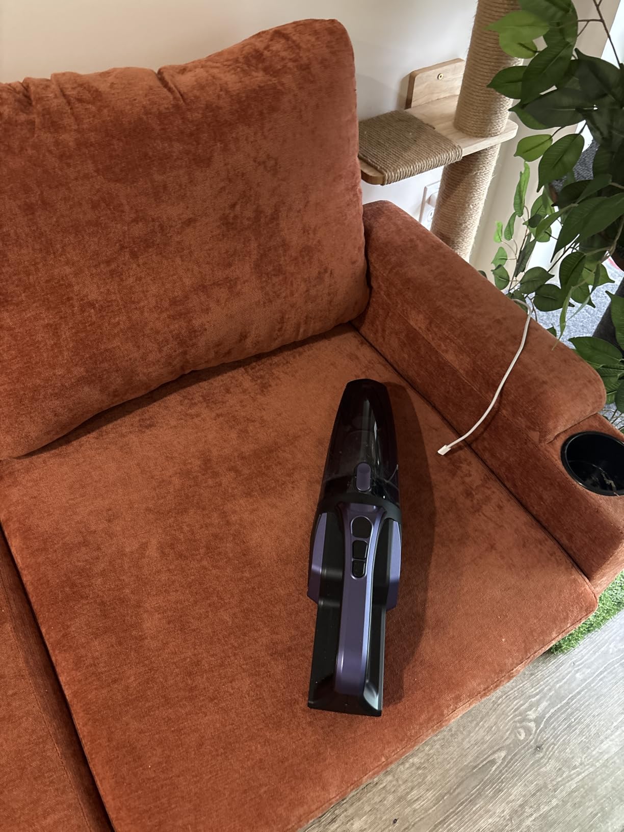 Pet Hair Handheld Vacuum Cordless: 20000PA High Power Car Vacuum with Motorized Brush and LED Light, Rechargeable Hand Held Vacuum Cleaner with Reusable Filter for Car, Home, Office & Pet, Purple customer photo 2