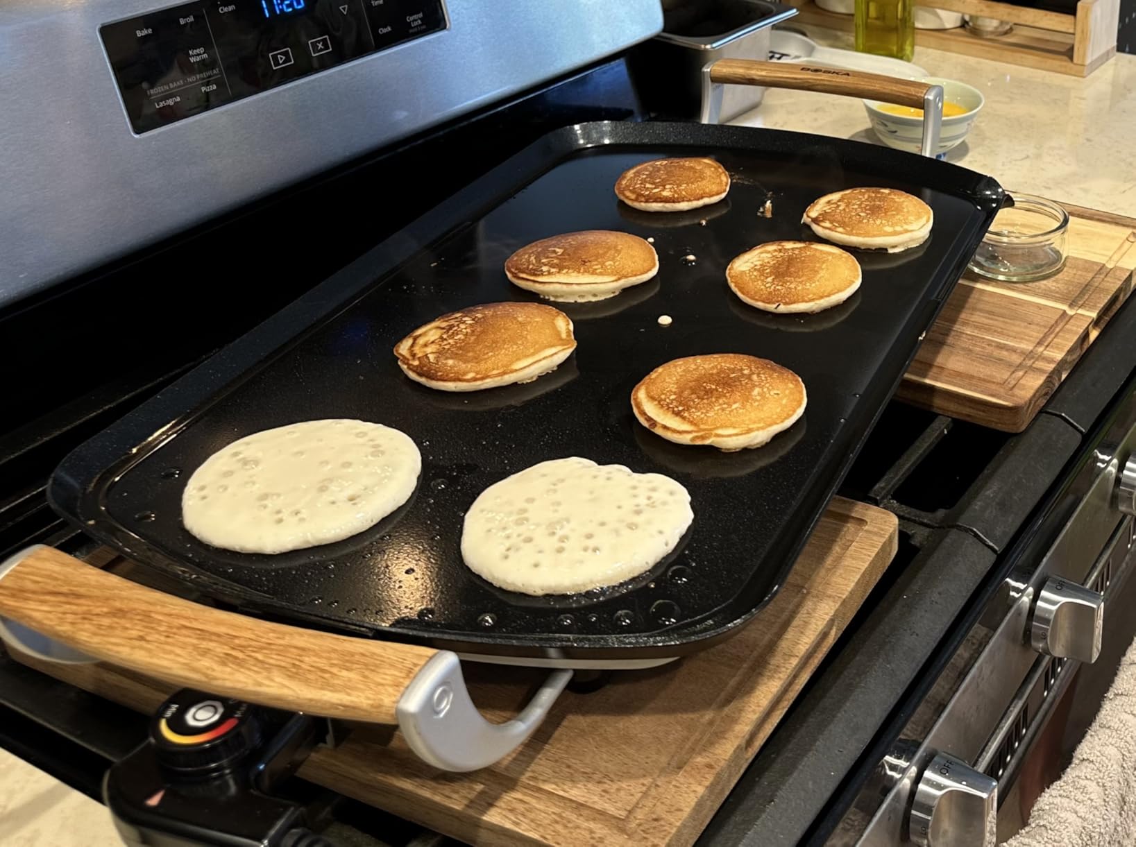 BOSKA Large Electric Griddle Pro - Electric Griddle with Large Nonstick Cooking Surface - Adjustable Heat up to 420°F and PFOA and PFAS-Free - 14 x 22 inch customer photo 2