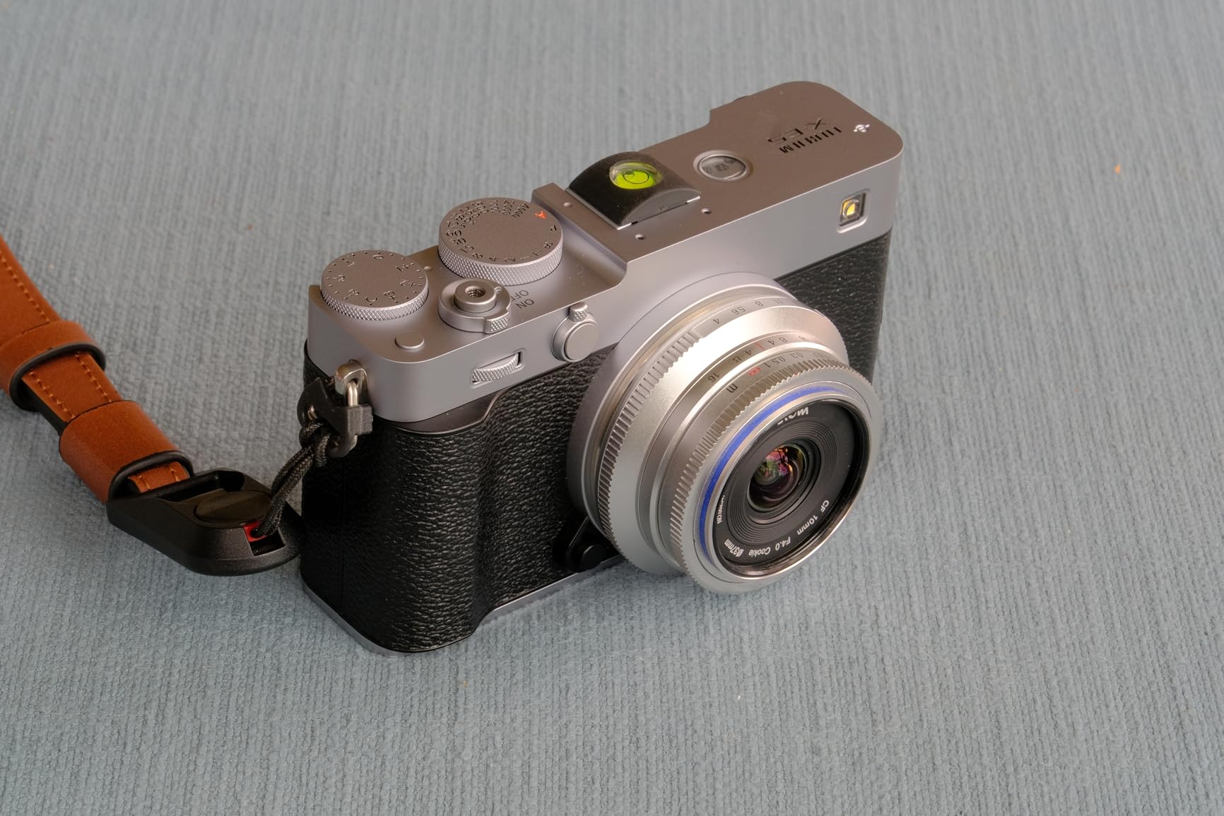 FUJIFILM X-E5 Mirrorless Digital Camera XF23mmF2.8 Lens Kit - Silver customer photo 2