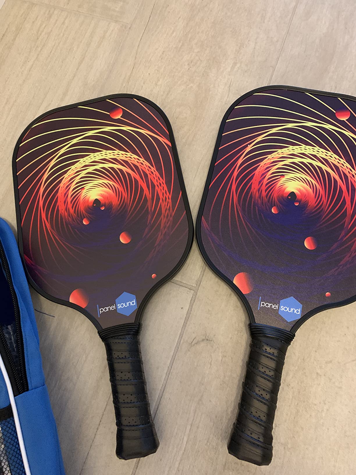 Pickleball Paddles Set of 2 or 4, USAPA Approved Fiberglass Pickleball Racket Set with 4 Outdoor Pickleballs and 1 Carrying Case customer photo 2