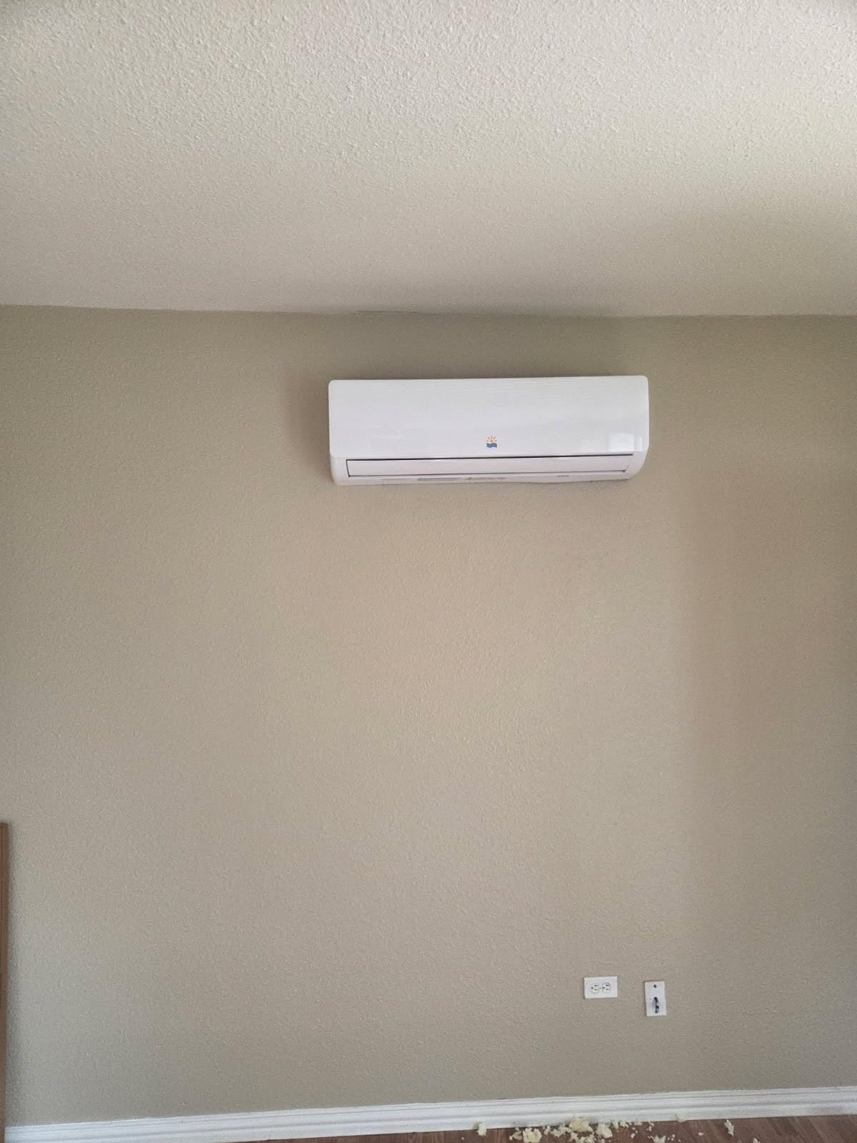 Mini Split AC/Heating System - 18000 BTU Mini Split AC Unit Inverter Heating and Cooling, 19 SEER2 230V Energy Efficient Ductless Air Conditioner Up to 1250sq.ft, Pre-charged System, Installation Kit customer photo 2
