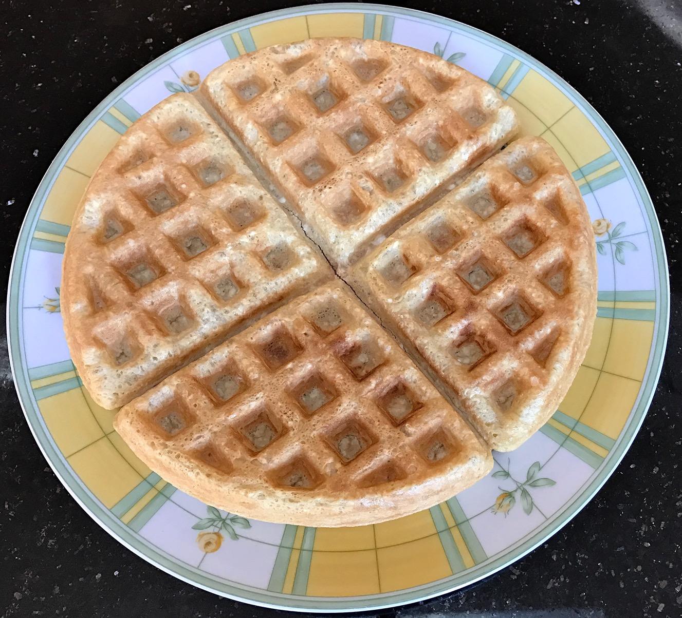 Cuisinart Belgian Waffle Maker, Round Waffle Iron, 6 Setting Adjustable Browning, Audible Alert, Nonstick Plates, WAF-200NAS customer photo 1