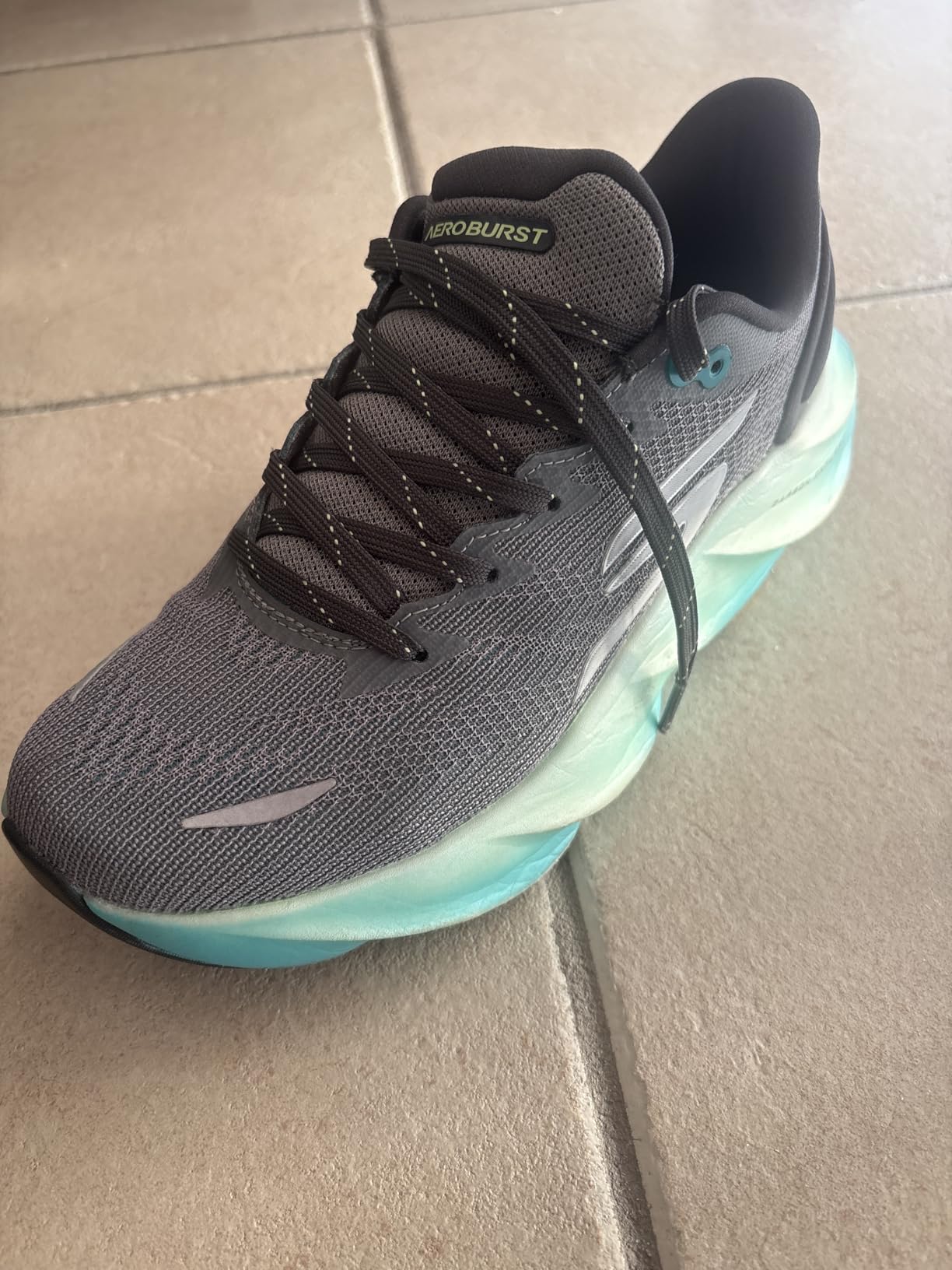 Skechers Men's Aero Burst Sneaker customer photo 2