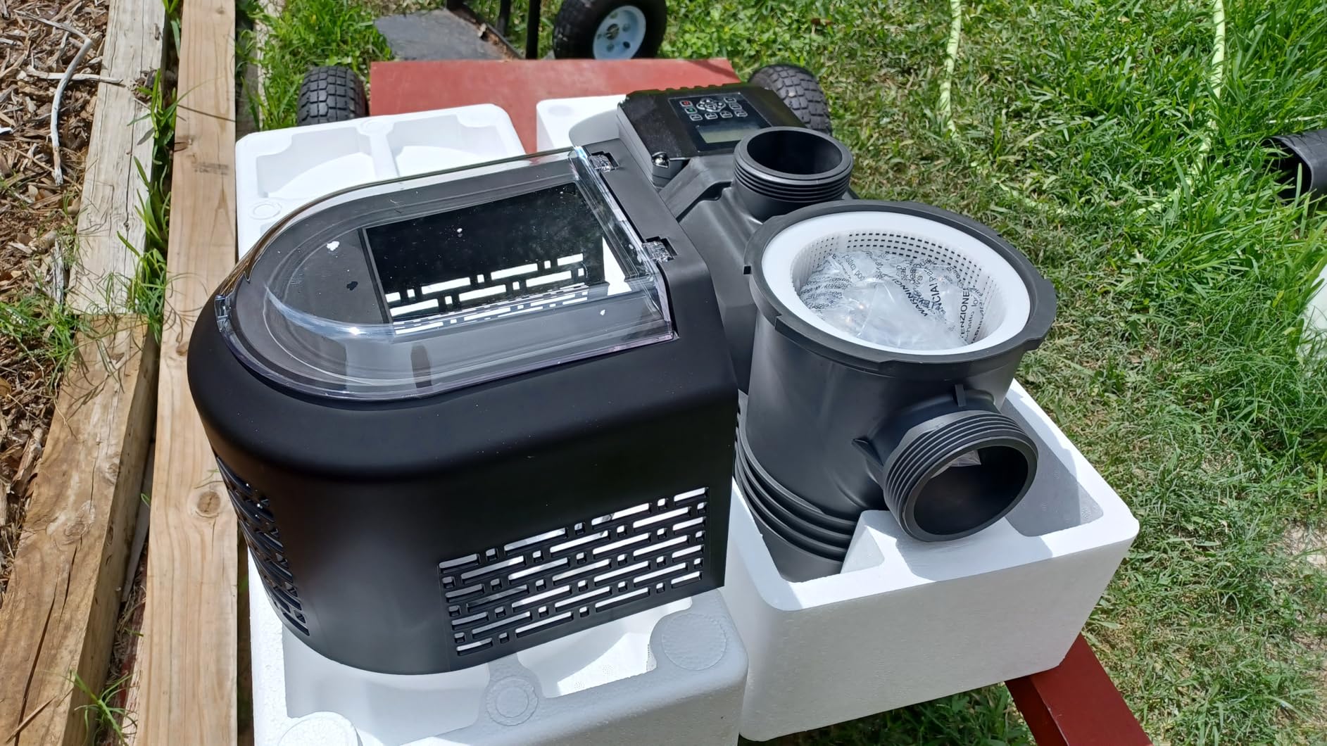 Aquastrong Variable Speed Pool Pump In/Above Pool Pump Energy Efficient High Flow Powerful Self Primming Swimming Pool Pumps with Filter Basket, Matta Black customer photo 1