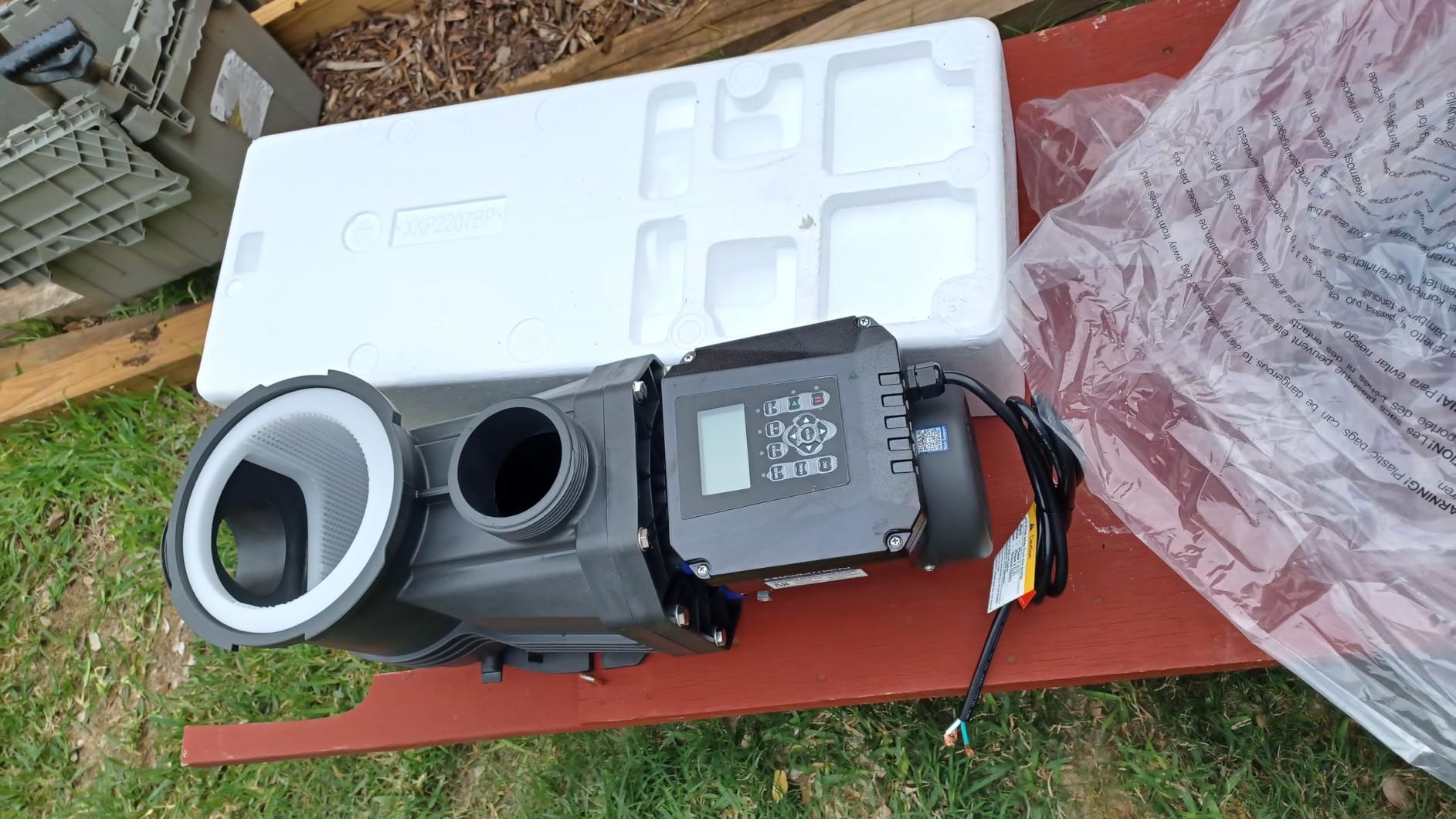 Aquastrong Variable Speed Pool Pump In/Above Pool Pump Energy Efficient High Flow Powerful Self Primming Swimming Pool Pumps with Filter Basket, Matta Black customer photo 2
