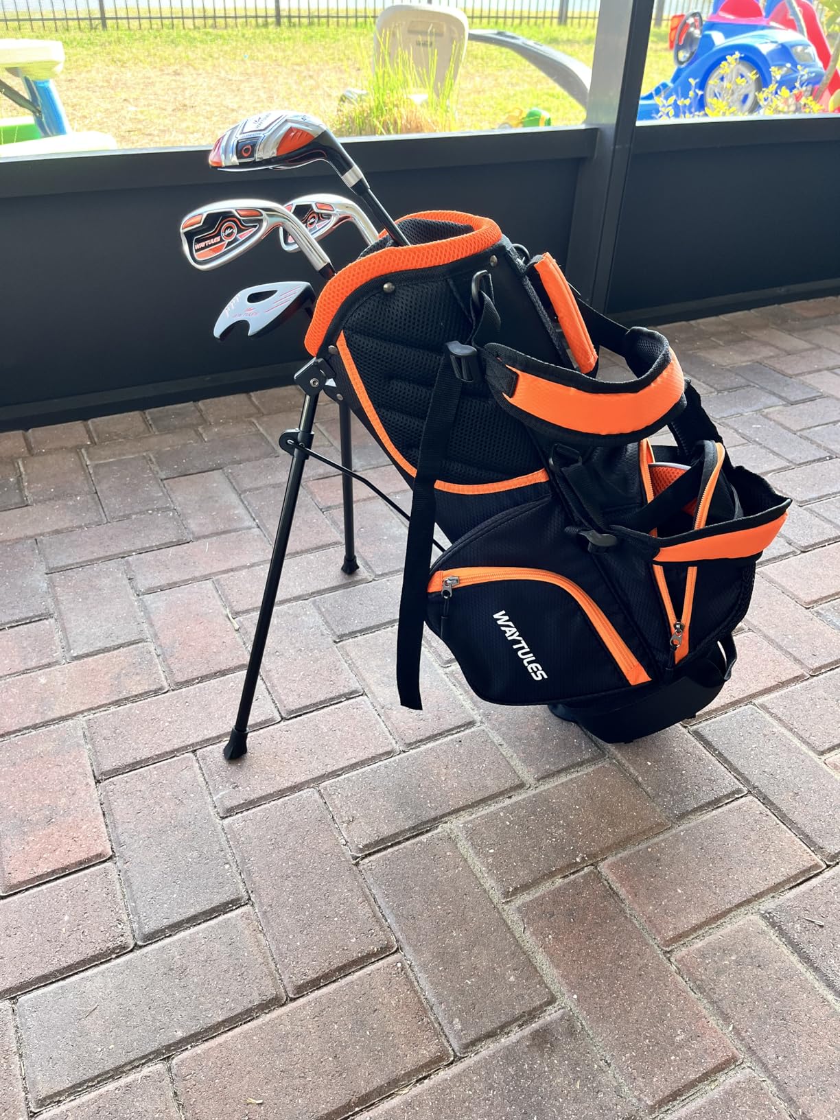 Kids Golf Clubs Set for Boys & Girls Ages 3-12, Junior Golf Set with Stand Bag, Driver, Hybrid, Irons & Putter, Youth Golf Club Set Right Handed customer photo 1