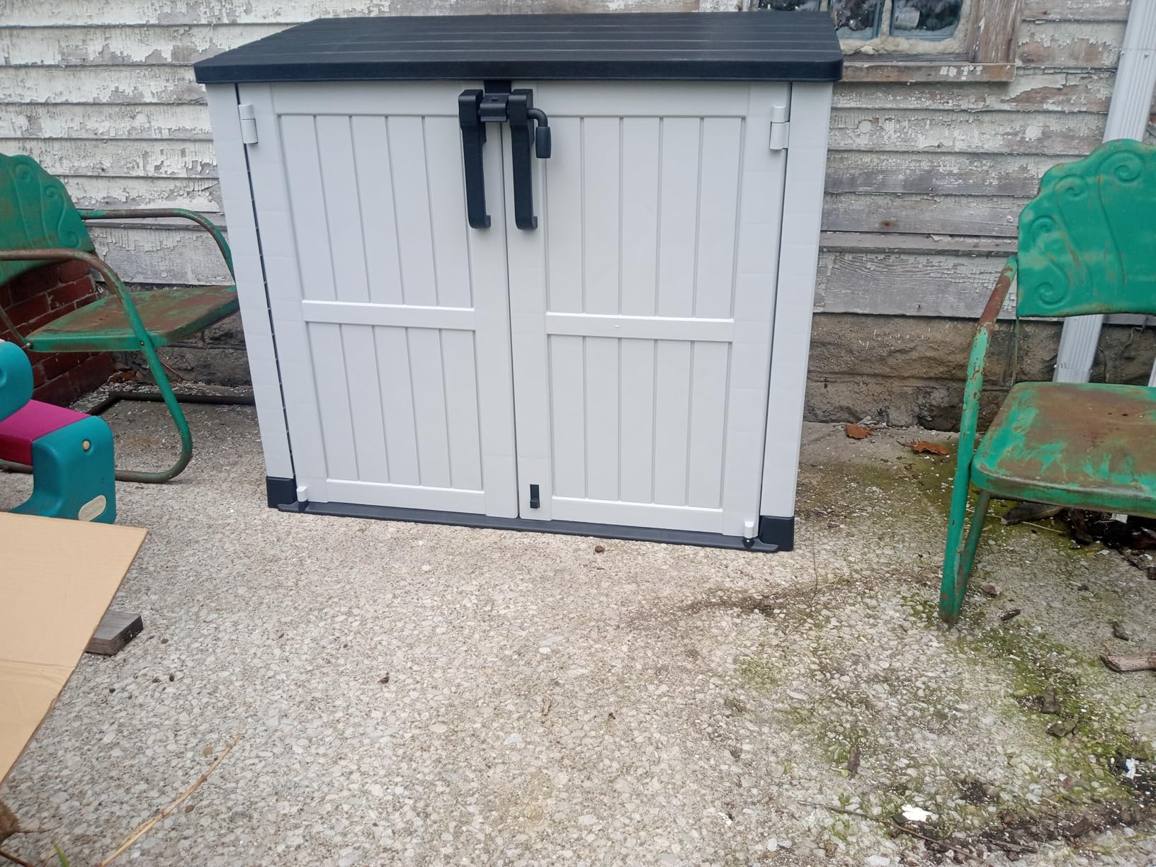 LHBcraft Outdoor Storage Cabinet 36 Cu Ft with Lockable Doors, Portable Horizontal Resin Storage Shed - Easy to Assemble, Waterproof Small Storage Shed with Floor Black customer photo 2
