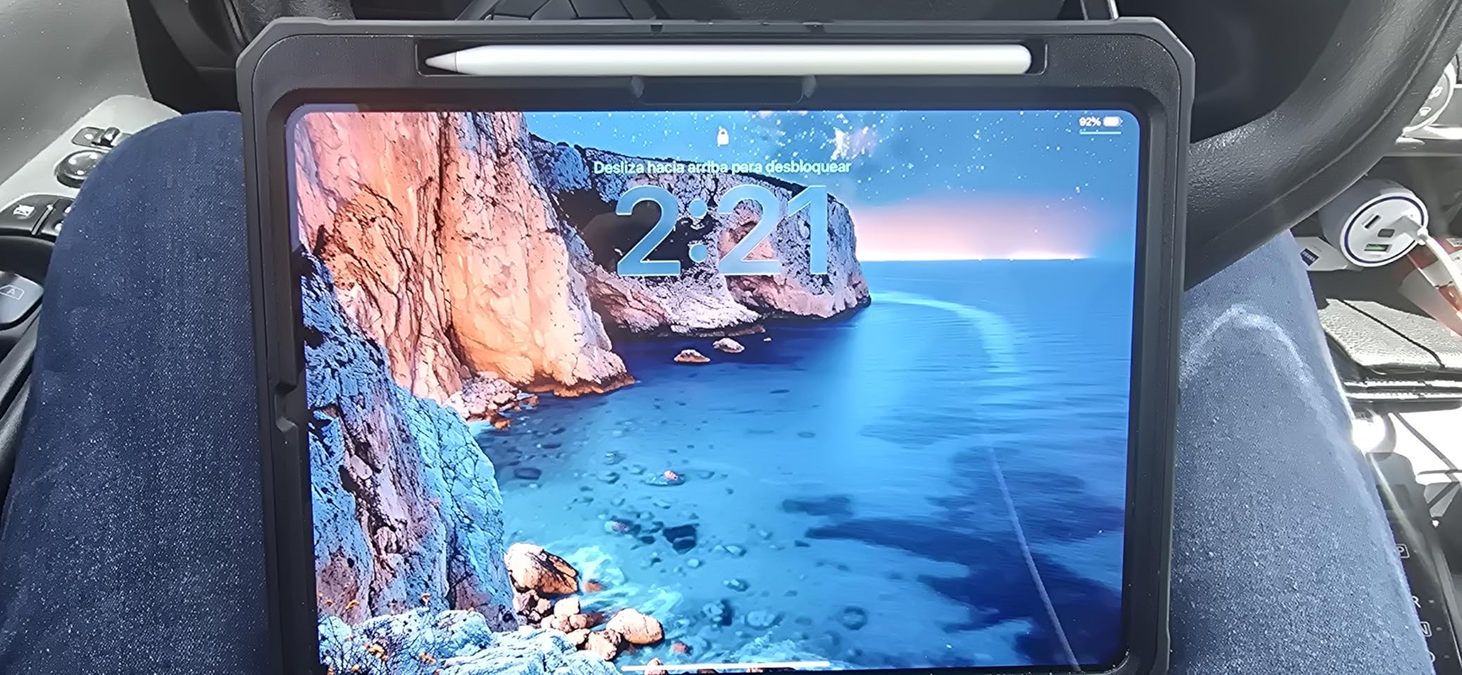 iPad Pro 11-inch (M5): Ultra Retina XDR Display, 256GB, Wi-Fi 7 with Apple N1, Silver customer photo 2