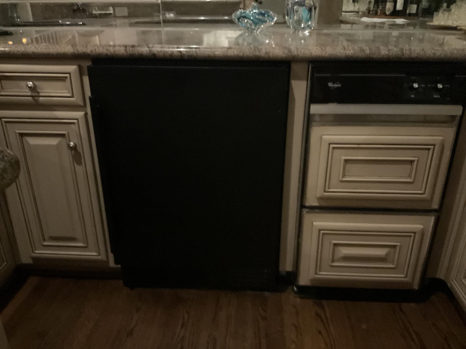 15 Inch Under Counter Beverage Refrigerator, 128 Cans Outdoor Fridge with Adjustable Glass Shelves, ≤45dB Quiet Small Beverage Refrigerator for Outdoor Kitchen & Patio (Black) customer photo 1
