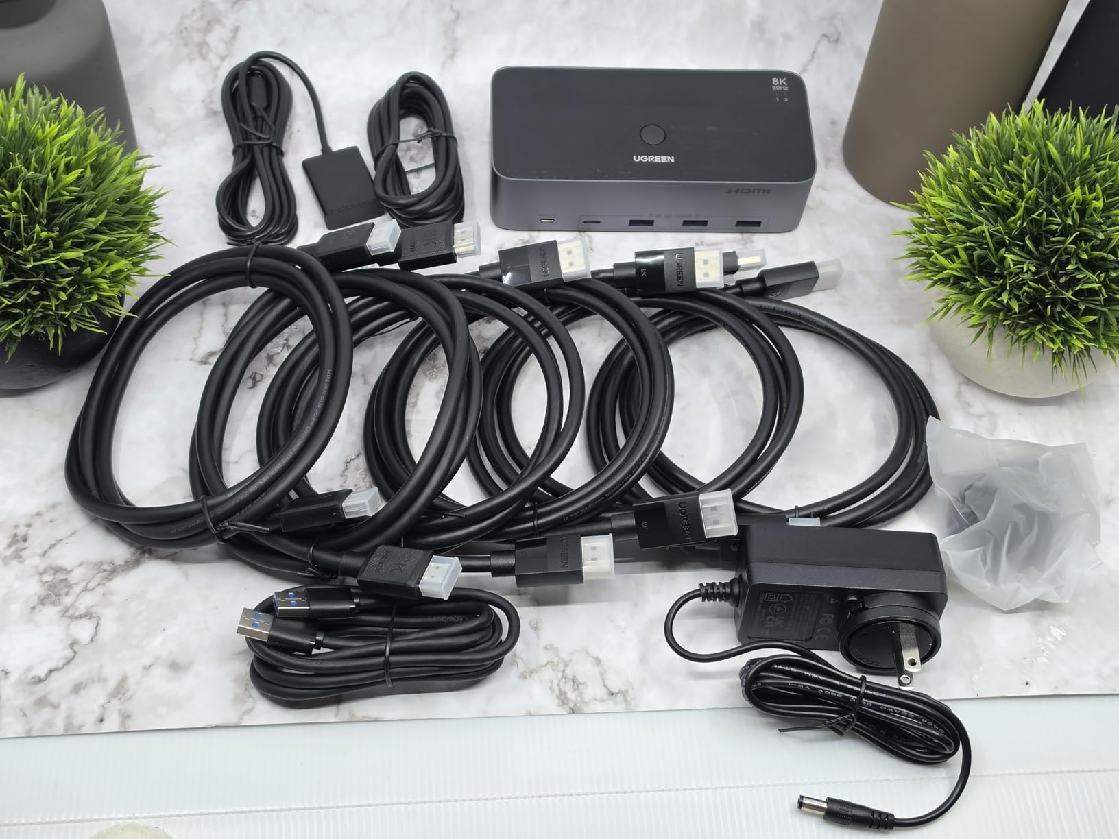 UGREEN 8K@60Hz HDMI Displayport KVM Switch 3 Monitors 2 Computers, Aluminum 4K@240Hz with 4 USB 3.0 Ports for 2 Computers Share Triple Monitors with 4 DP+2 HDMI+2 USB Cables/Power Adapter/Controller customer photo 1