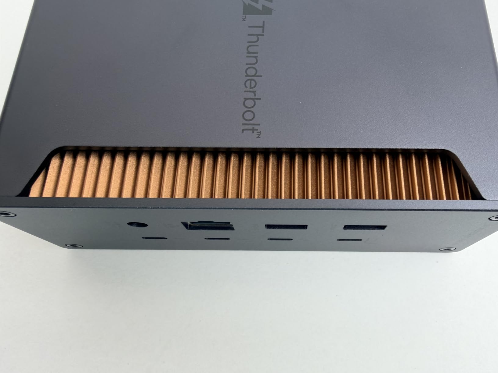 UGREEN 13-in-1 Thunderbolt 5 Docking Station, 120Gbps Max Transfer, 140W Power Charging, Single 8K@60Hz, Dual 6K@60Hz Display, Revodok Max 2131 with 2.5GbE, SD/TF 4.0 (Includes US/EU/UK Power Adapter) customer photo 1