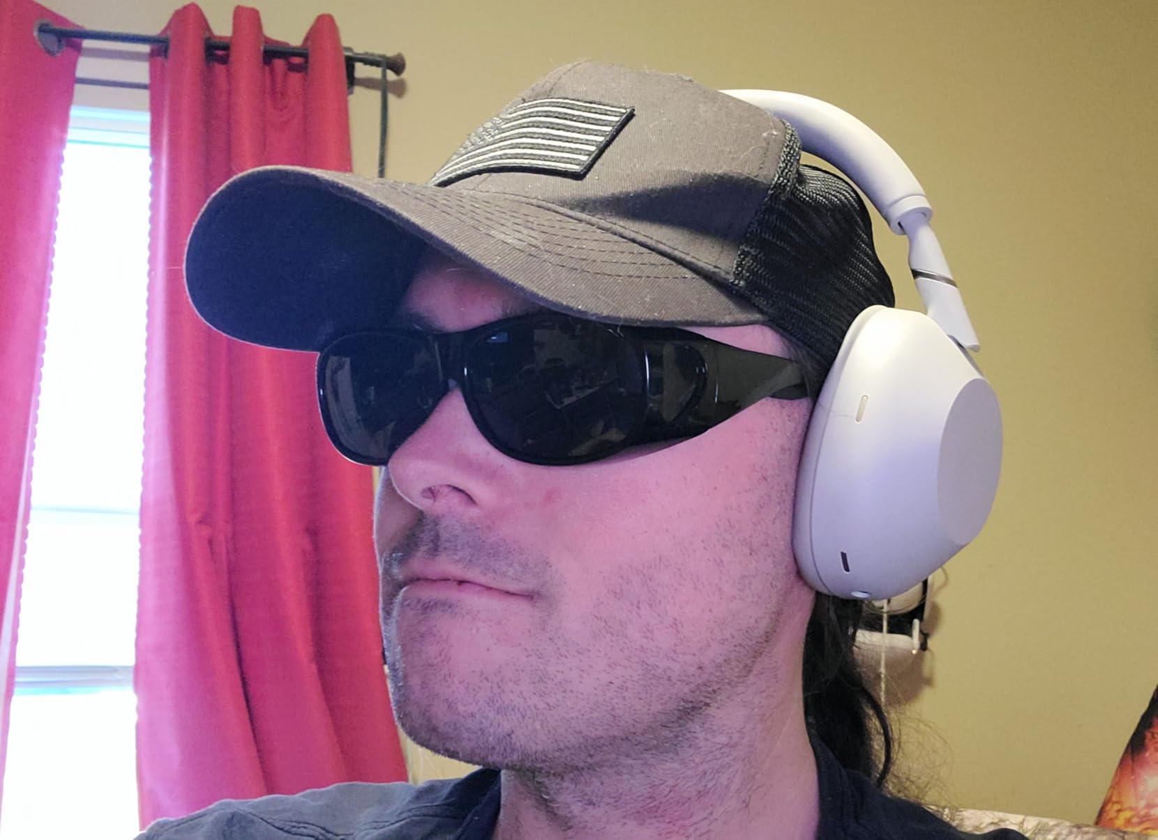 Sony WH-1000XM6 The Best Noise Canceling Wireless Headphones, HD NC Processor QN3, 12 Microphones, Adaptive NC Optimizer, 30-Hour Battery, Sand Pink customer photo 2