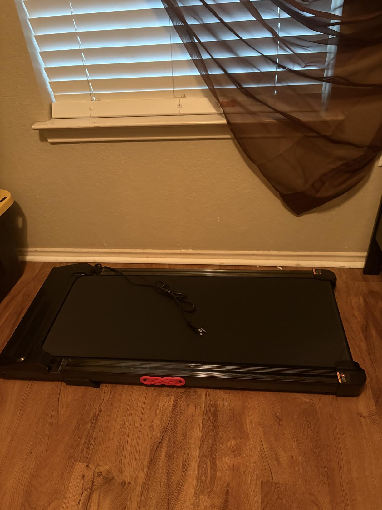 Walking Pad with Handle Bar and Incline, 3.0HP Under Desk Treadmill for Home Small Space, 0.6-7.6MPH Portable Walking Pad Treadmill with Handles, 350LBS, 2026 Upgrade customer photo 1