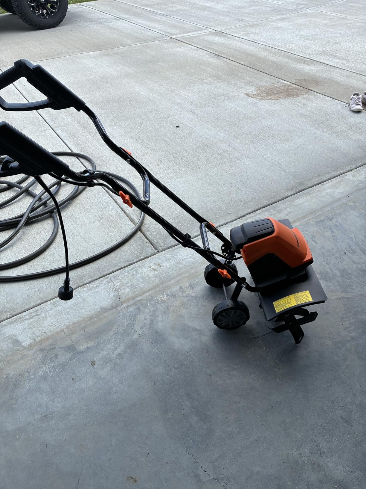 LawnMaster 24V MAX 9