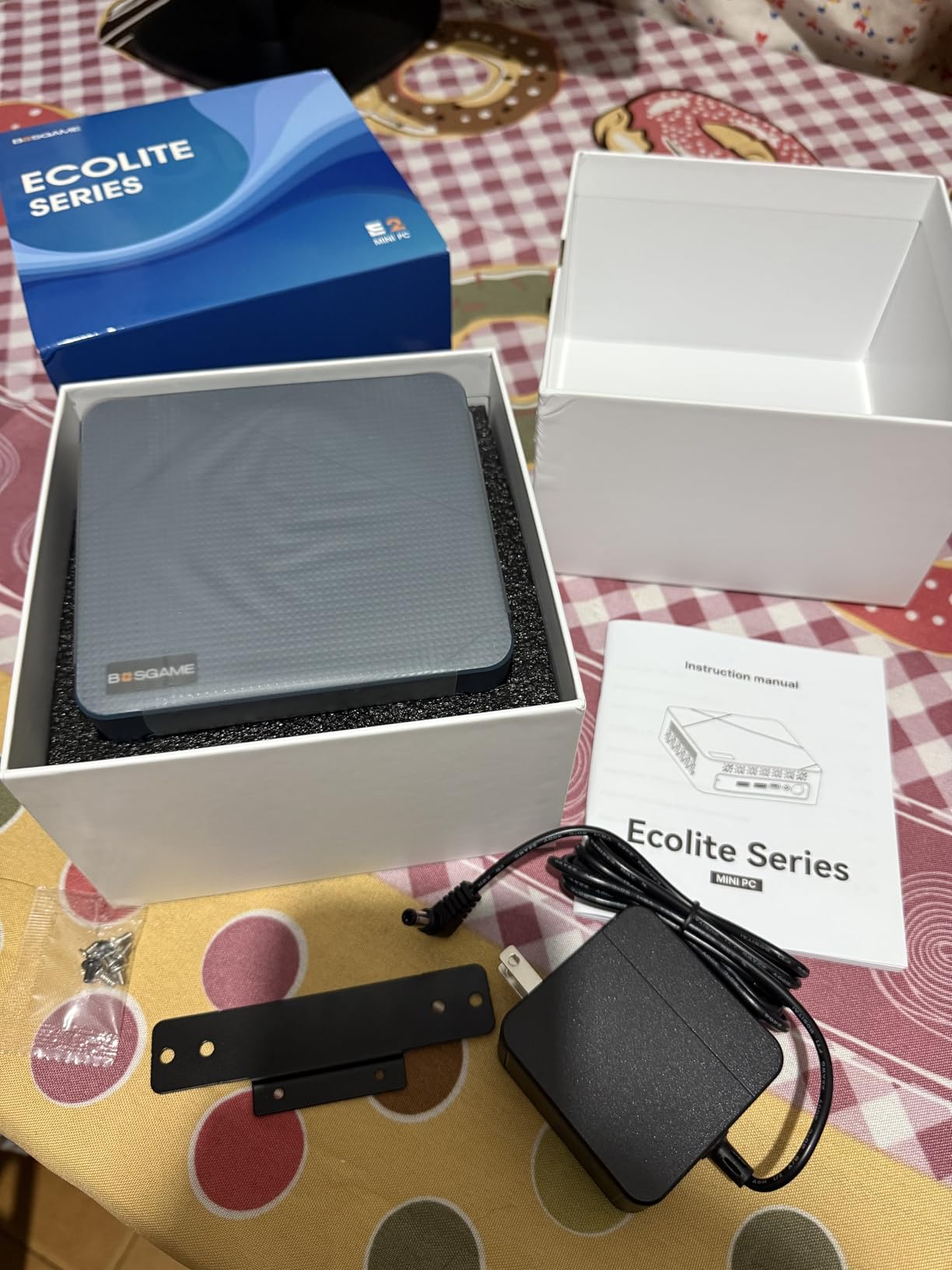 BOSGAME E4 Mini PC, Mini Computers with AMD Ryzen 5 3550H, 16GB DDR4 512GB PCIe SSD, Dual RJ45, 4K Triple Display, USB-C, USB 3.2, Wi-Fi 5/BT 5.0, Desktop Computer for Office, Home & Streaming customer photo 2