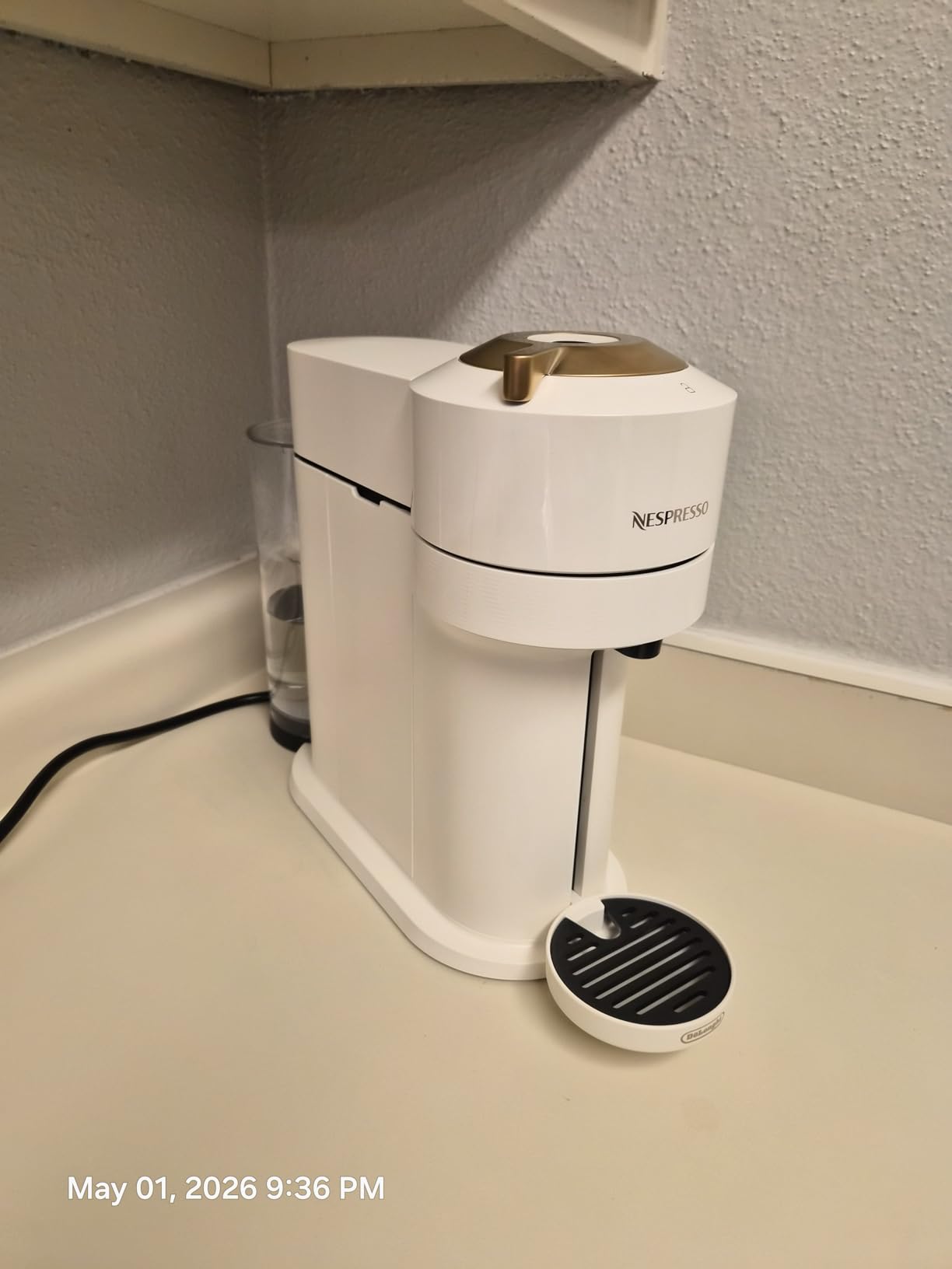 Vertuo Next Coffee and Espresso Maker by De'Longhi, Creamy White and Gold customer photo 2