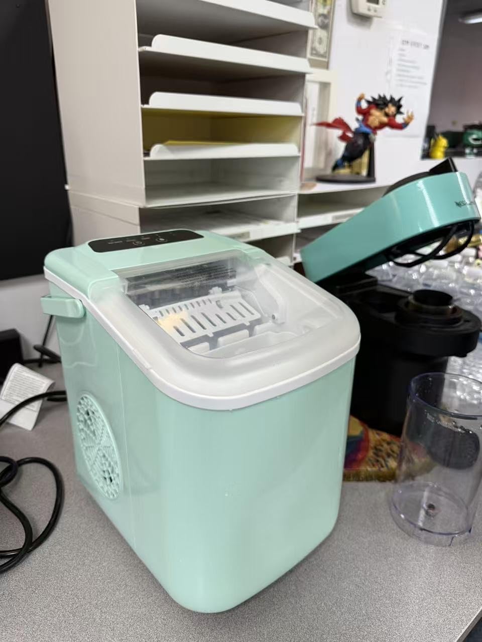 NEWBULIG Ice Maker, Countertop Ice Machine with Handle, 9 Bullet Cubes in 6~8 Mins, 26lbs Daily, Self-Cleaning with Basket and Scoop for Home/Kitchen/Camping/RV customer photo 1