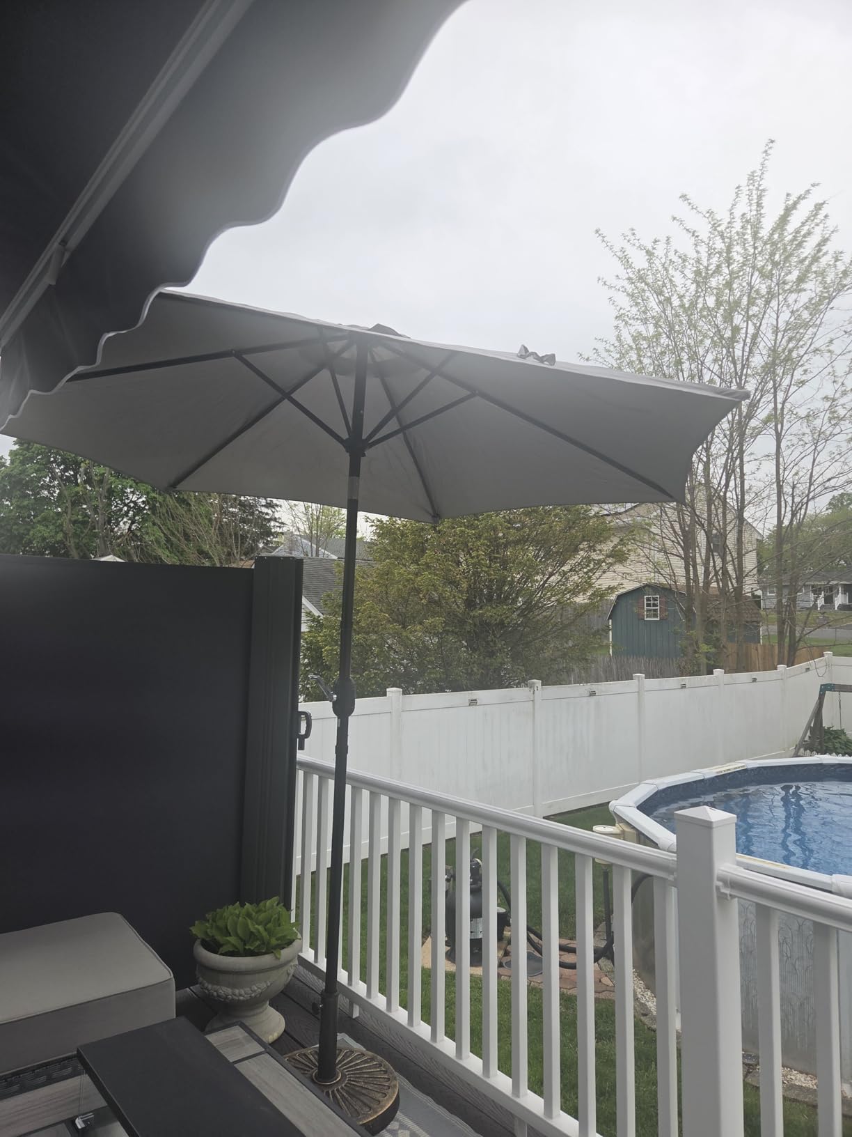 Yaheetech 9FT Patio Umbrella Outdoor with Heavy Duty Base Included, Table Umbrella with Push Button Tilt and Crank, UV Protection Waterproof for Yard/Outdoor/Wedding Parties and Events - Tan customer photo 2