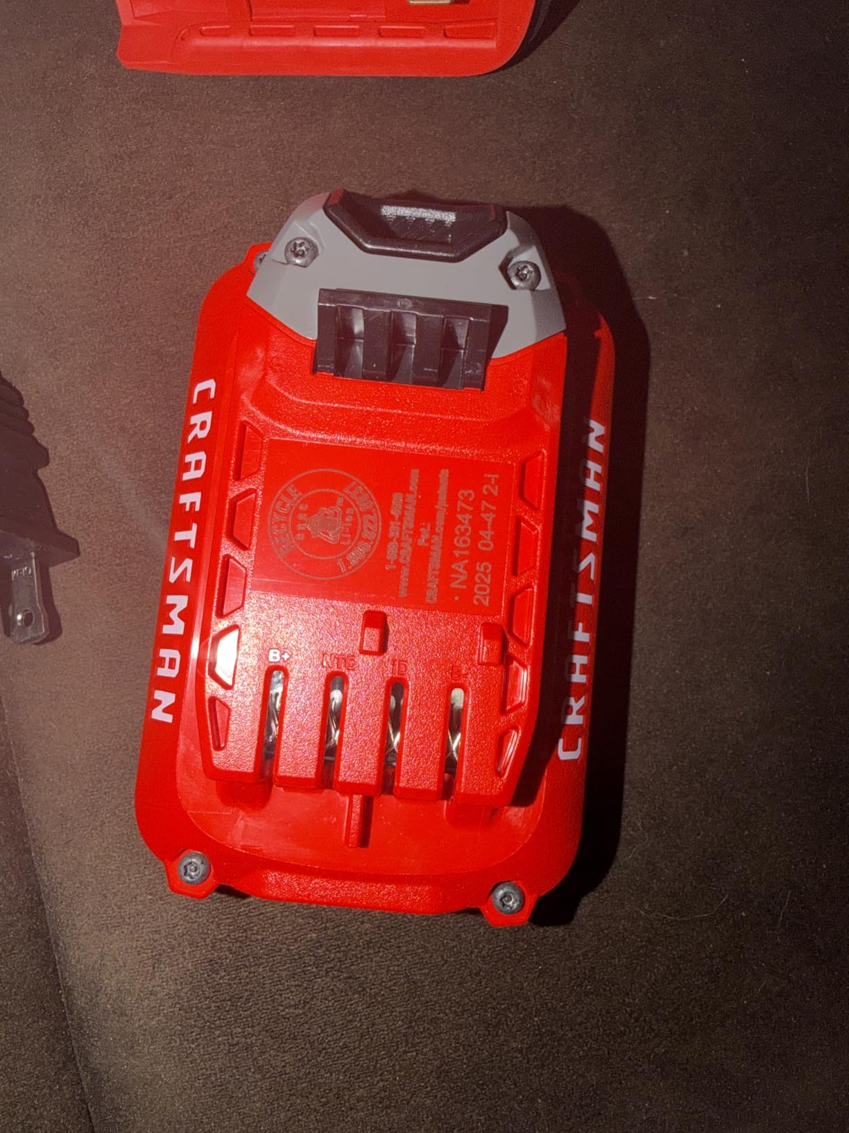 CRAFTSMAN Cordless 1/4 Impact Driver with 2 Ah Lithium Ion Battery, Charger and PH2 Screwdriving Bit, LED Light, High Torque, Variable Speed, 2900 RPM (CMCF801D1) customer photo 2