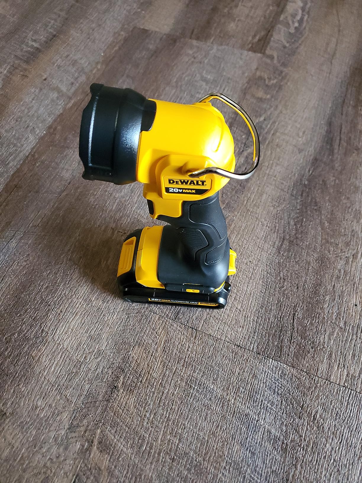 20V MAX 3-Tool Brushless Power Tool Set, Includes 1/2 Cordless Drill,1/4 Impact Driver, Oscillating Tool, 3 Batteries and a Charger, Extended Runtime, Lightweight (DCK360D3) customer photo 2