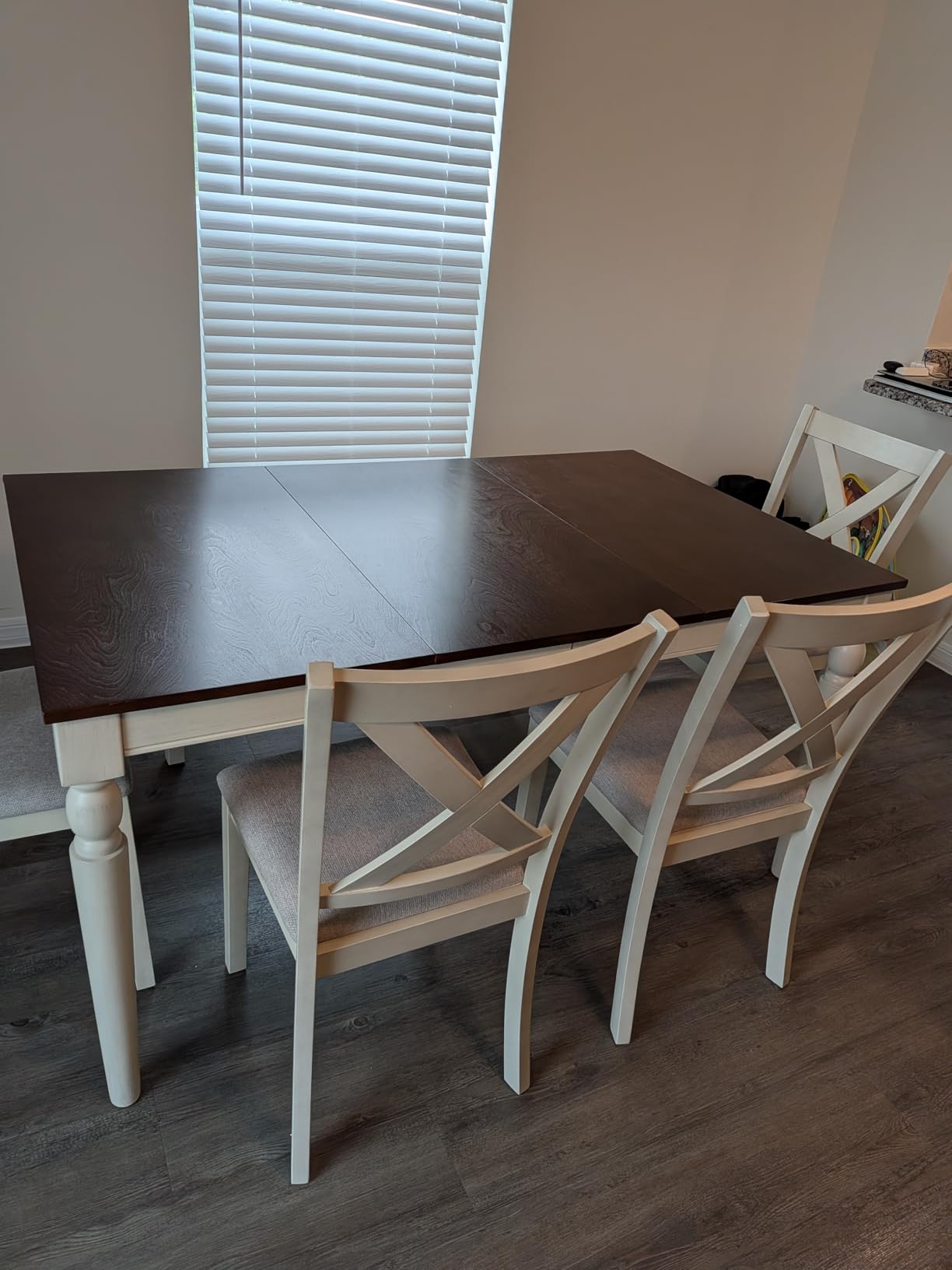 AMERLIFE 6-Piece Farmhouse Dining Table Set for 6-7, 60