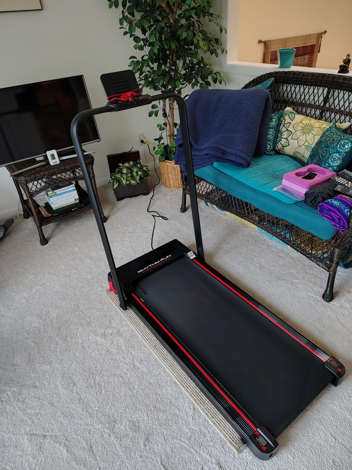 RHYTHM FUN Treadmill with Incline, Walking Pad with Handle Bar, 300lbs Walking Pad with APP, Portable Folding Walking Treadmills for Home/Office customer photo 2