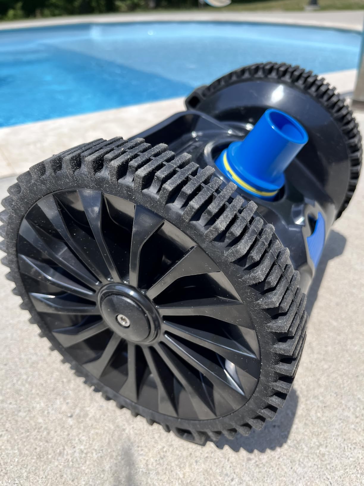 Wessel-Werk Knightrider Automatic Pool Vacuum Cleaner, Suction Pool Cleaner for Inground Pools, Climbs Walls & Floor, No Batteries Needed, Cleaner Only customer photo 2