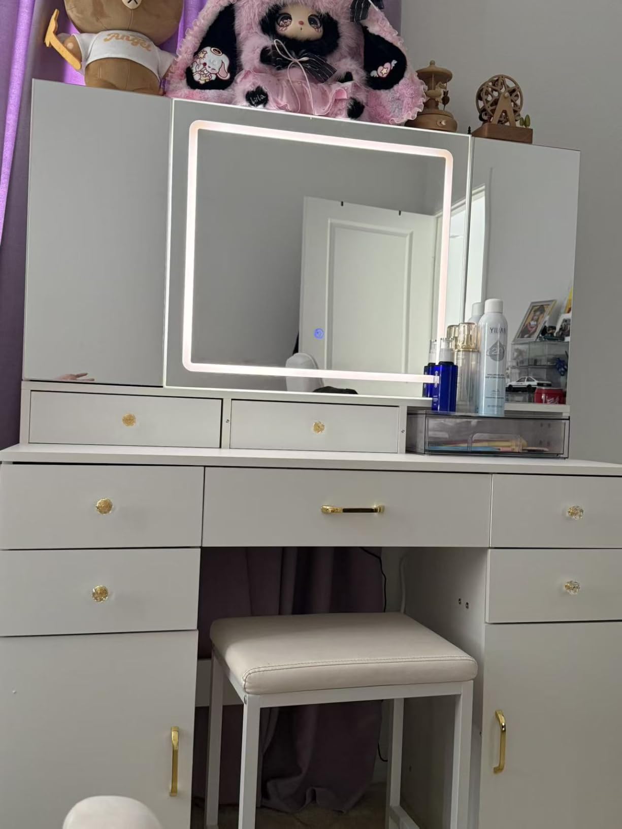 COMHOMA Vanity Desk with 3 Way Mirror and Lights, Large Makeup Vanity Table Set with Charging Station, 3 Lighting Modes & 360 Degree View Mirror, 7 Drawers Dressing Table for Women Girls Bedroom, White customer photo 1