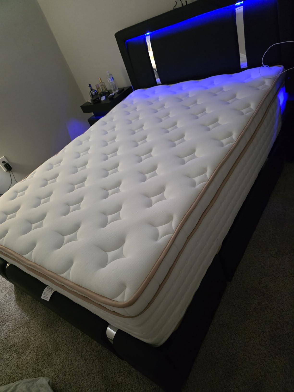 BedStory Firm Queen Mattress for Back Pain Relief - 14 Inch Firm Hybrid Mattress with Ideal Lumbar Support & Motion Isolation - Fiberglass-Free Colchones, CertiPUR-US customer photo 2