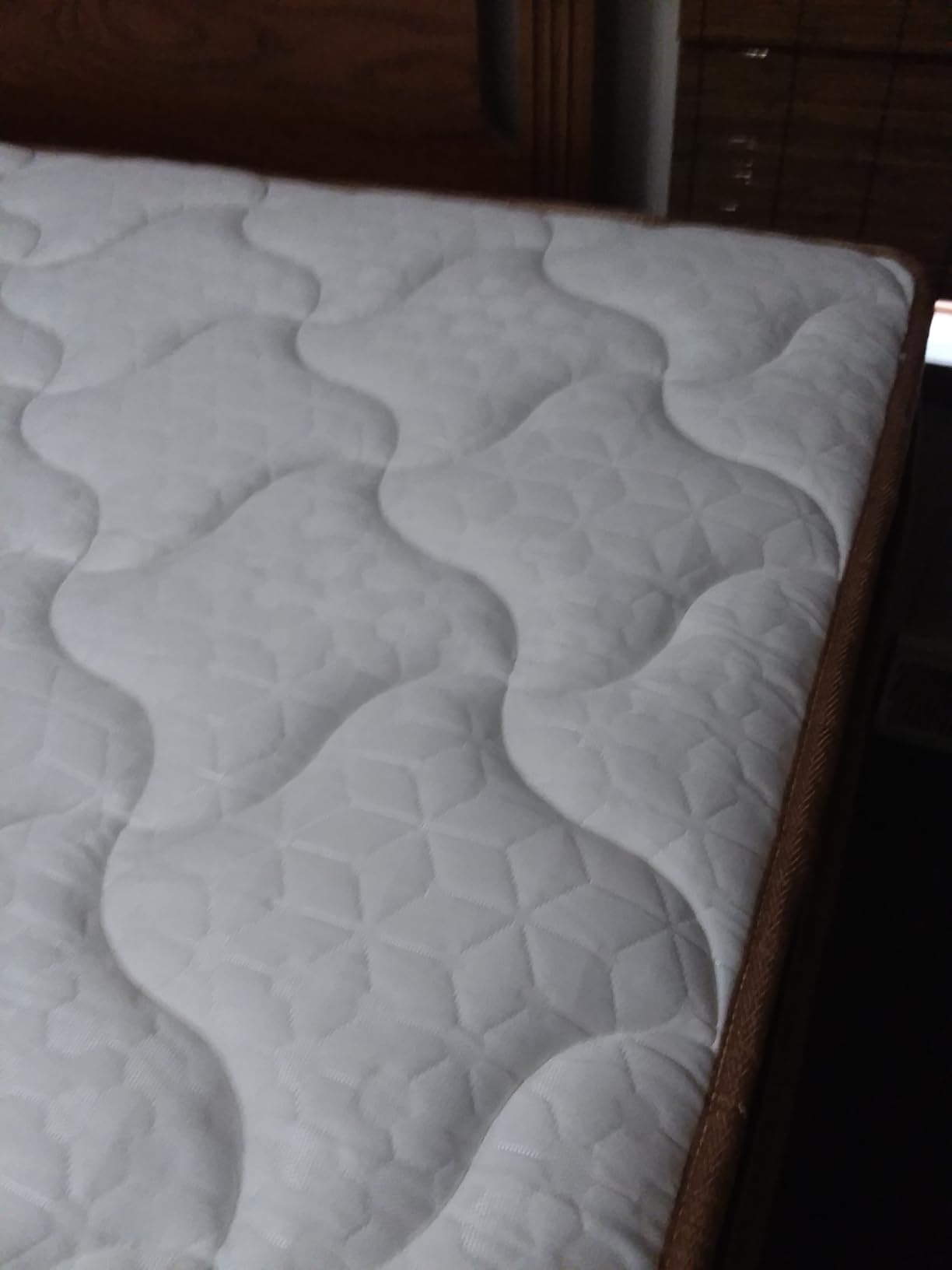 King Mattress 14 Inch, Cooling Hybrid King Mattress in a Box, Individual Pocket Springs-Motion Isolation, Extra Hip/Shoulder/Lumbar Support, Fiberglass-Free, Ergonomic Zones, 365-Night Trial, CertiPUR-US customer photo 2