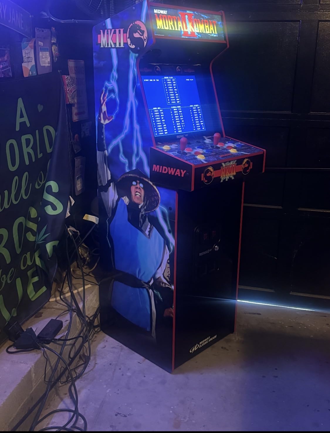 ARCADE1UP Rampage/Joust Deluxe Arcade Machine, 14 Classic Midway Games with WiFi Leaderboards, Light-Up Marquee customer photo 2