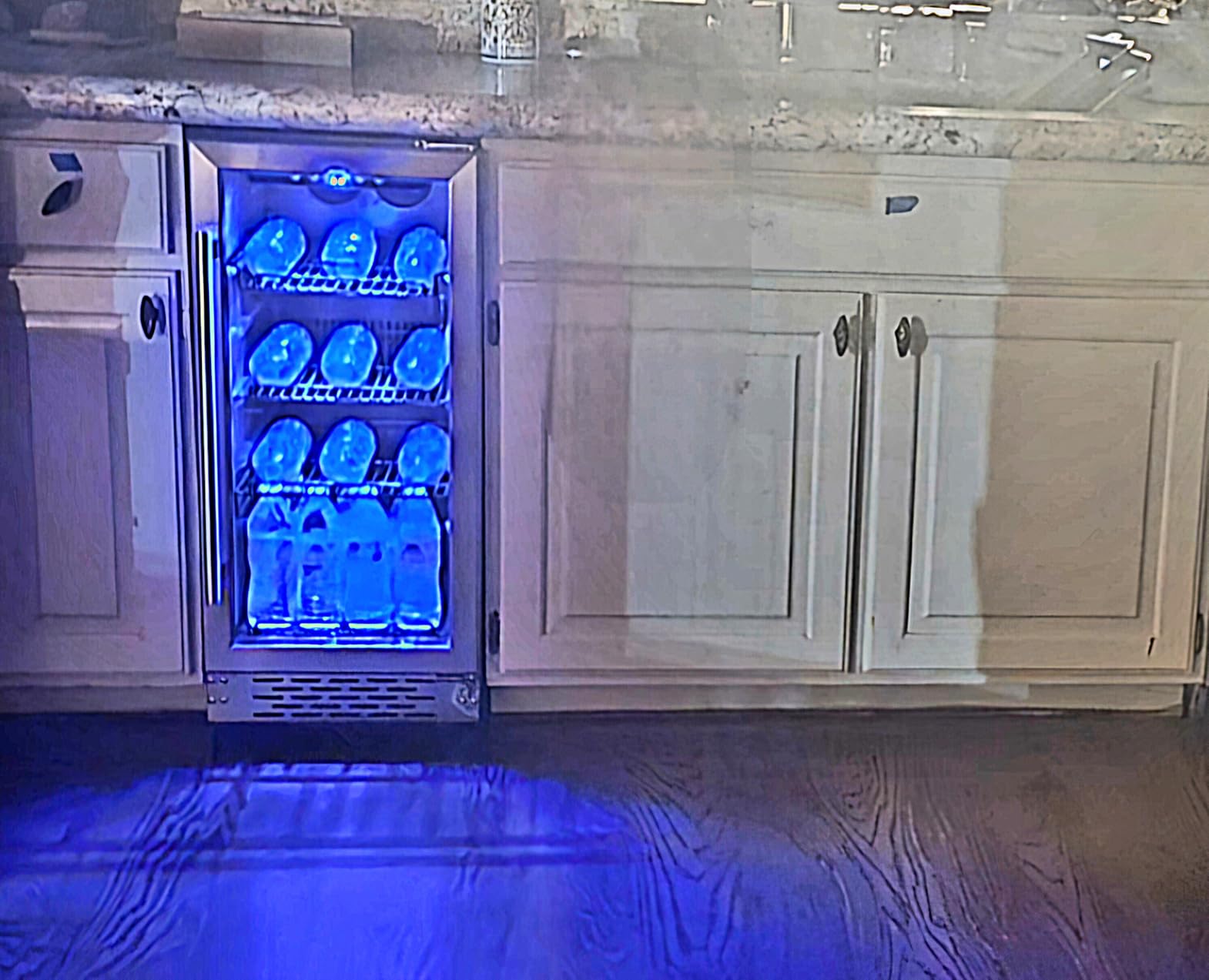 Phiestina Beverage Refrigerator 24Inch, 172 Cans Indoor/Outdoor Undercounter Beverage Cooler Refrigerator Stainless Steel Beer Fridge with Safety Lock Built-in/Freestanding-Silver Foam Door customer photo 1