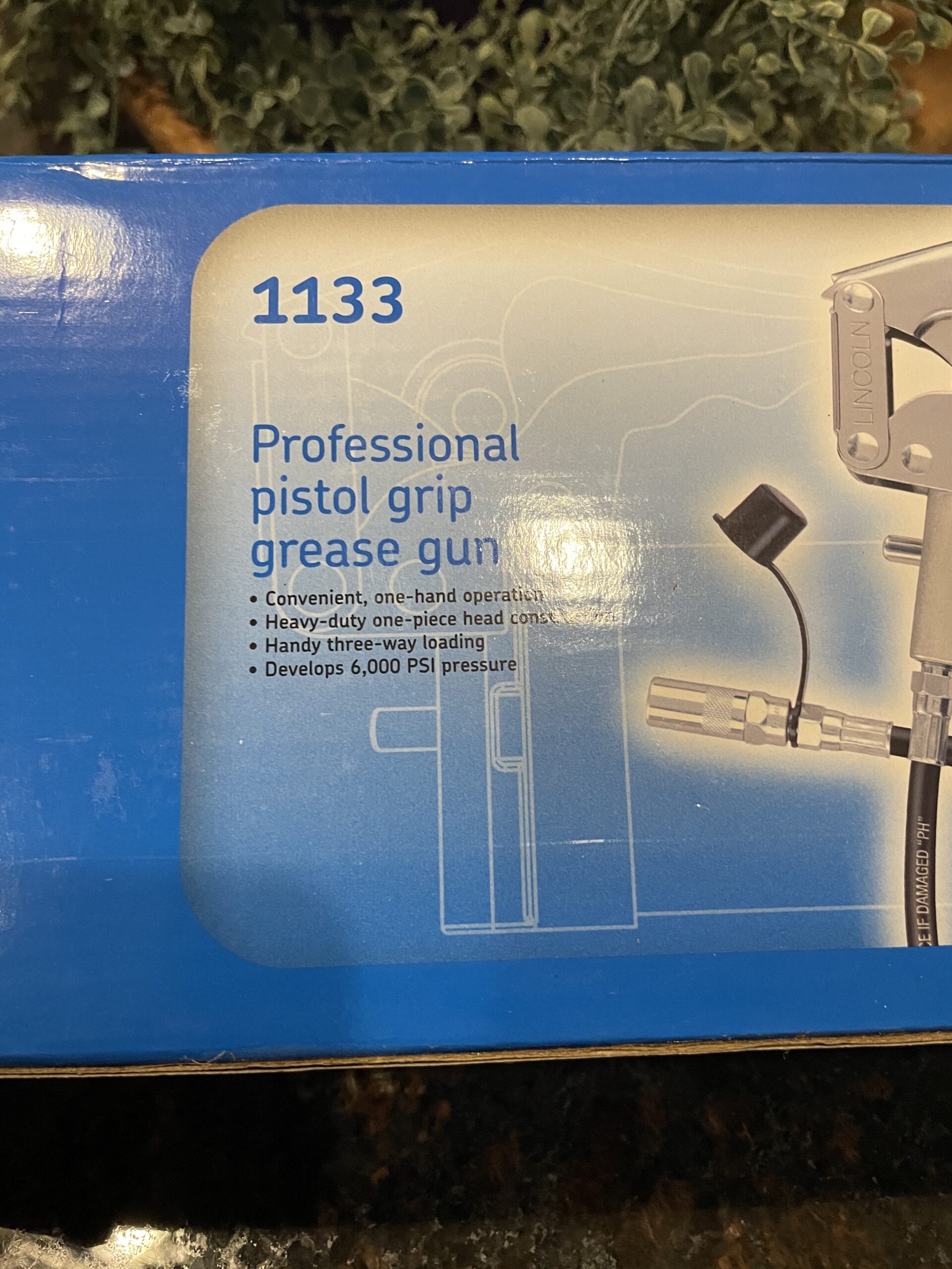 Lincoln 1133 Pistol Grip Grease Gun with 18