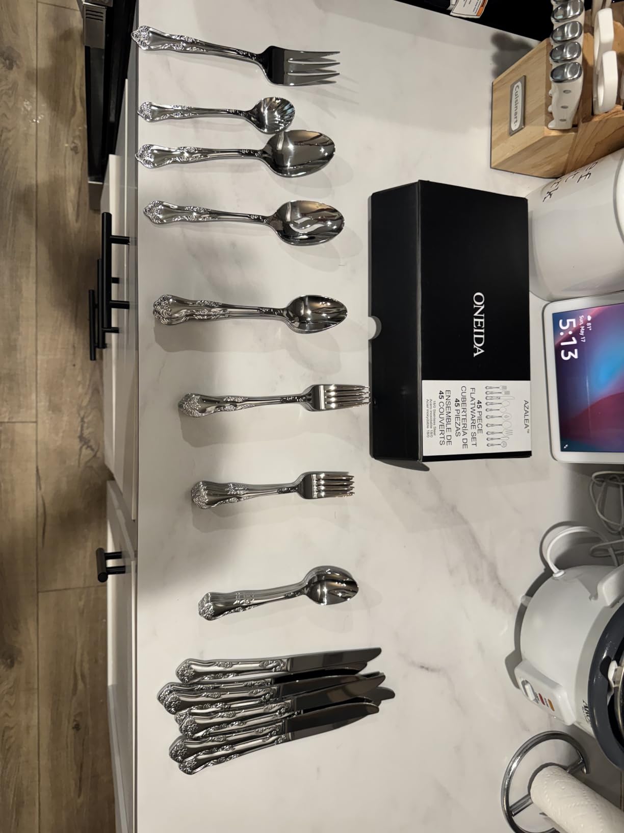 Oneida Silverware Set For 8, Azalea 45-Piece Everyday Flatware Set with Serving Utensils, Floral, Service For 8, 18/0 Stainless Steel, Dishwasher Safe customer photo 1