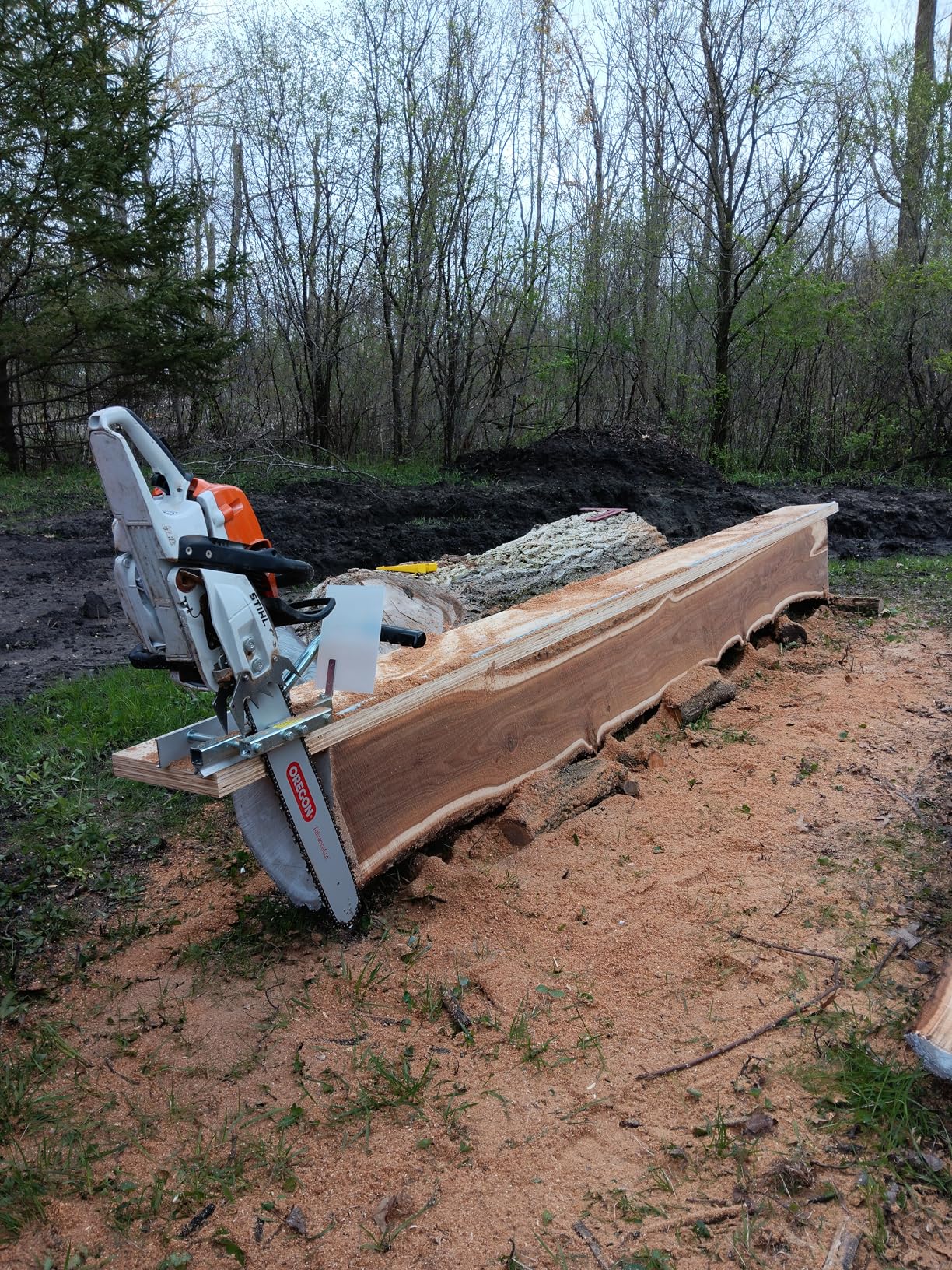 Granberg Portable Chainsaw Edging Sawmill, G555B-24 Inch Alaskan (Mini Mill) Premium Timber Log Cutting Attachment Machine - Wood Cutter Tool Accessories Guide - Manual Milling Wedge Tools - Rail bars customer photo 1