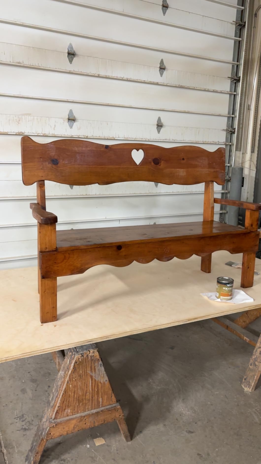 Minwax PolyShades Wood Stain + Polyurethane Finish - ½ Pint, Classic Oak, Satin customer photo 1