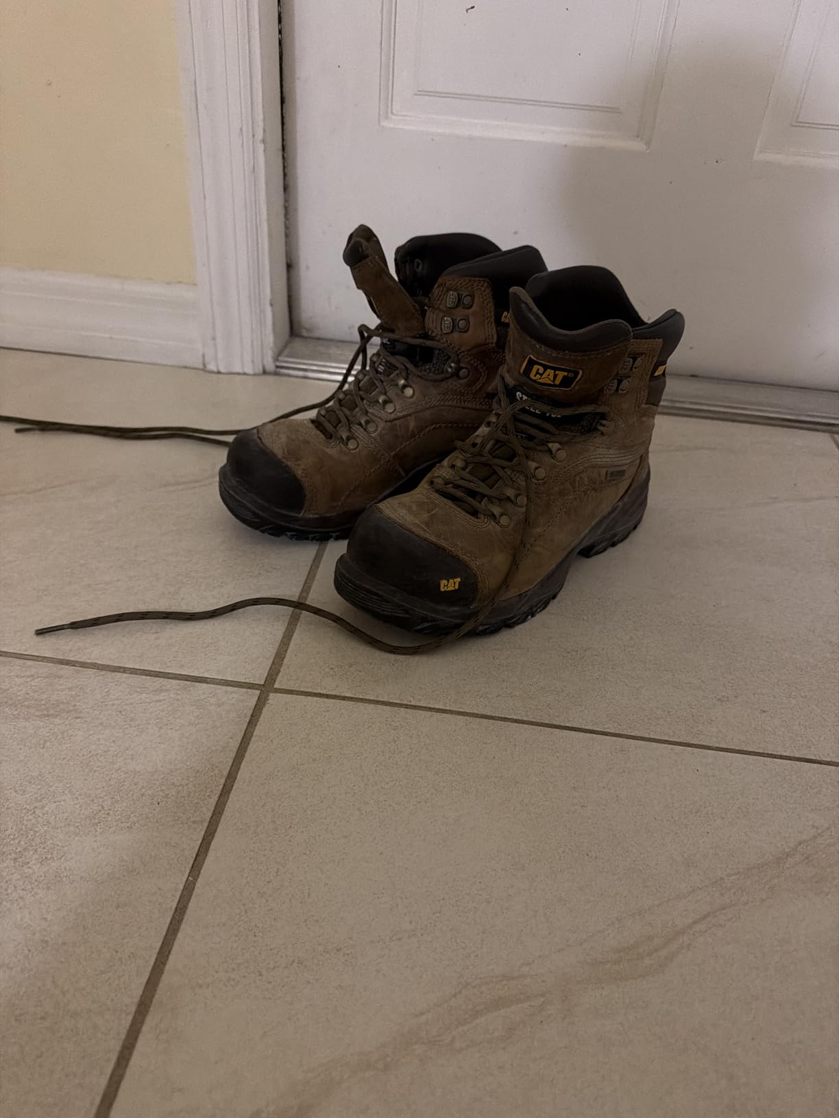 CAT Men's Diagnostic Waterproof Steel-Toe Work Boot customer photo 2