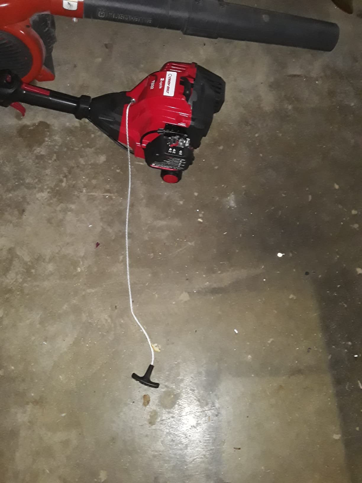 Troy-Bilt TB22 EC 25cc 2-cycle Curved Shaft String Trimmer customer photo 1