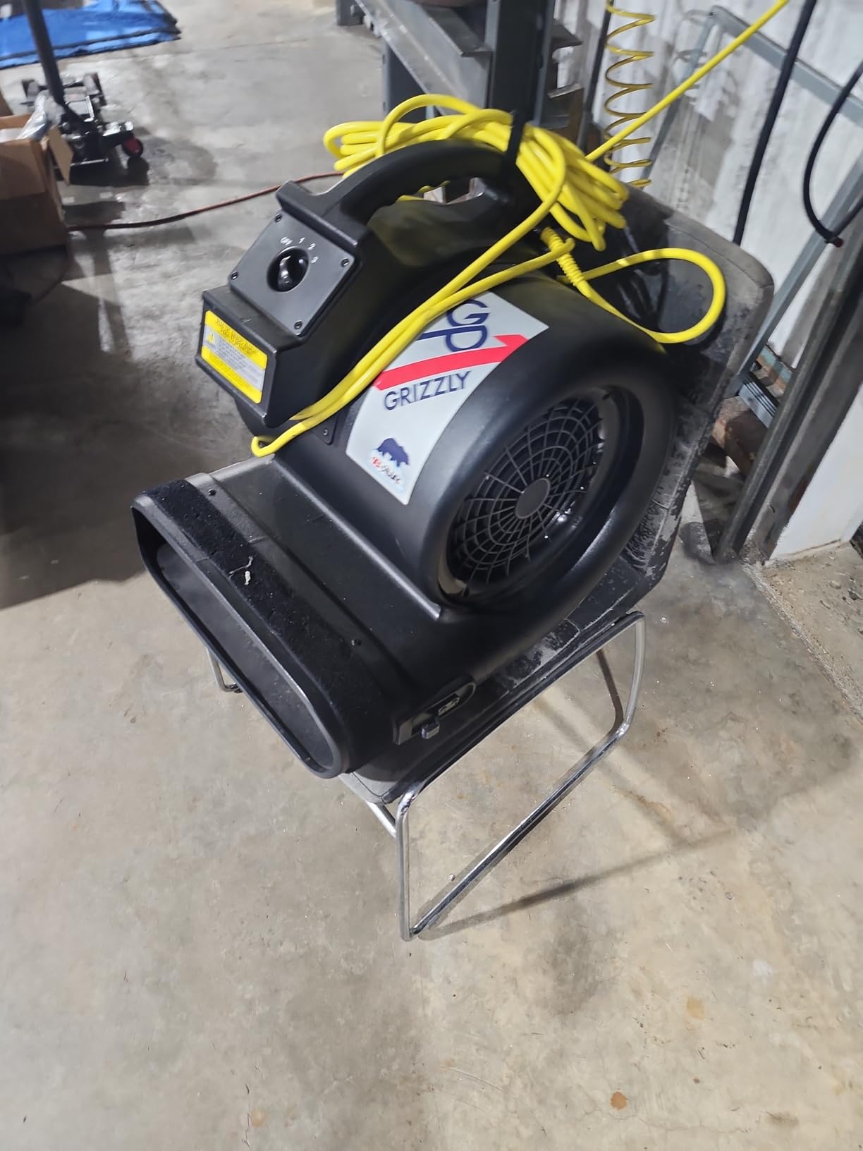 B-Air Grizzly Gp-1 1 HP Air Grizzly Mover Carpet Dryer Floor Fan for Water Damage Restoration Equipment & Pet Cage Dryer Green customer photo 1
