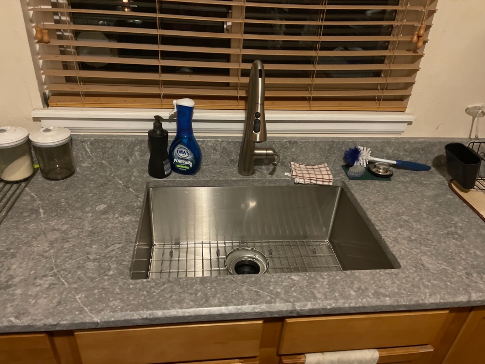 Ruvati 30-inch Rounded Corner Undermount Kitchen Sink Single Bowl - 16 Gauge Stainless Steel Kitchen Sink with Accessories and Brushed Finish hides scratches, Easy-to-Clean Undermount Sinks - RVH7300 customer photo 2