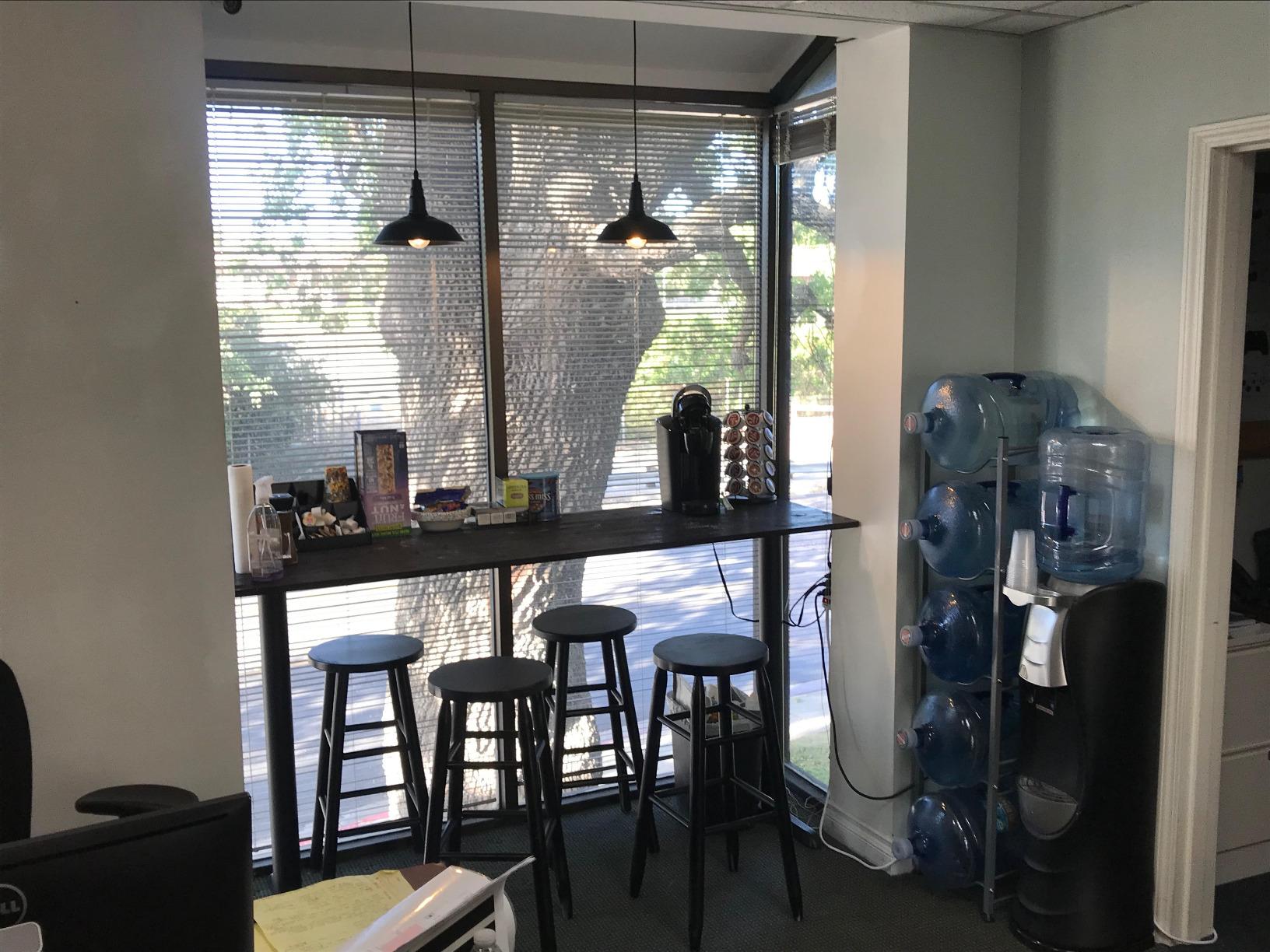 Flash Furniture 5'' x 22'' Restaurant Table T-Base with 3'' Dia. Bar Height Column customer photo 1
