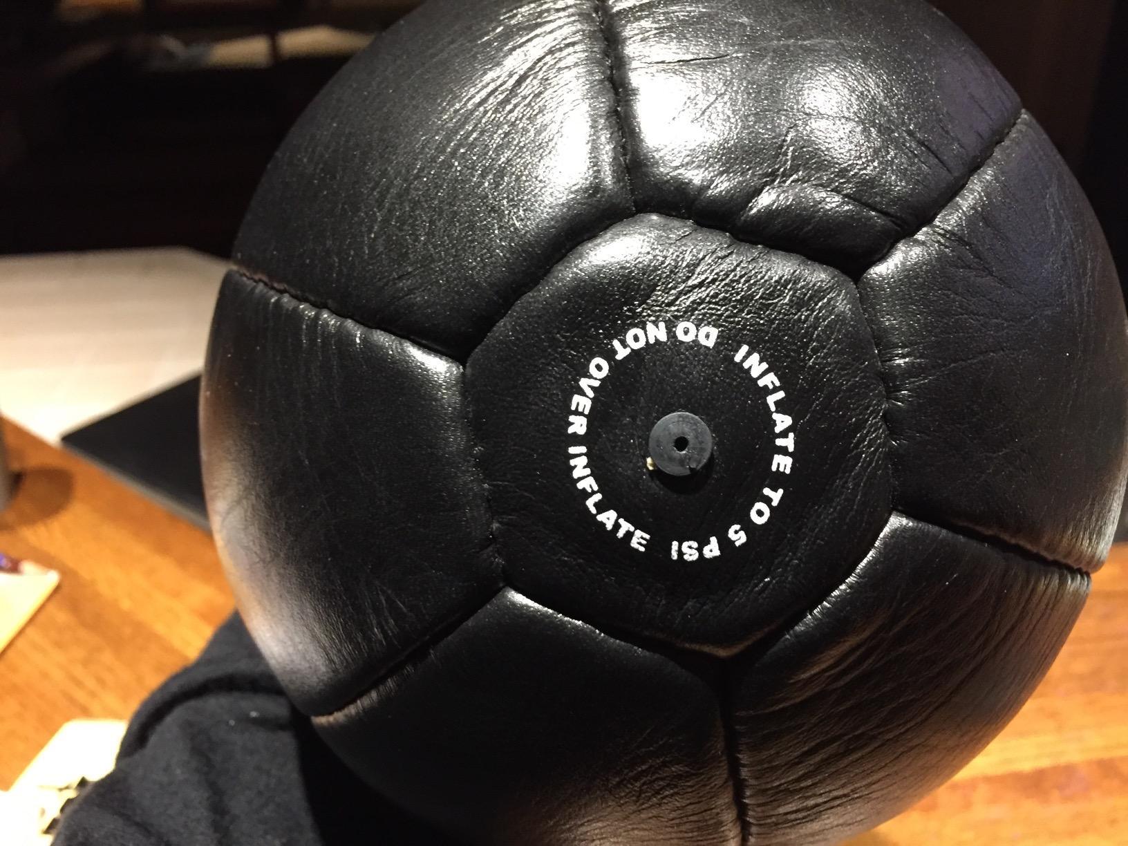 Balazs Lazer Speed Bag - Genuine Leather | Speed Bag for Boxing Training | Reflex & Hand-Eye Coordination | No-Lace No-Welt customer photo 2
