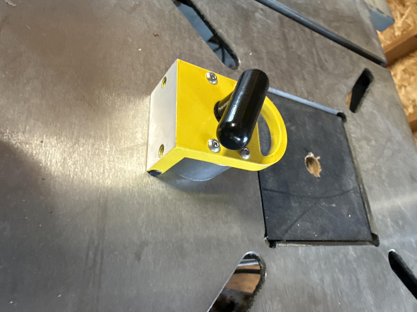Magswitch MagSquare 165 Magnetic Welding Square Base Clamp Holder for Welding Kit, Tools, Supplies and Accessories, Magnet Switch with On/Off Capabilities, 150 lb Holding Force, Black customer photo 2