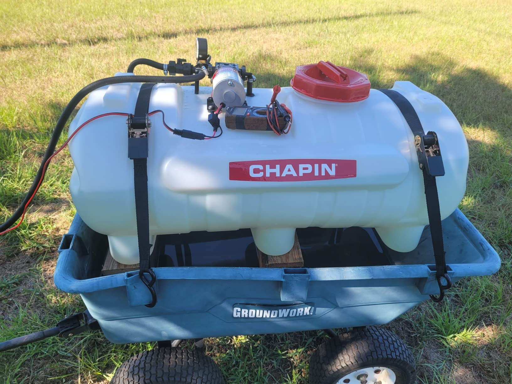 Chapin 97500E Made in The USA 25 Gallon Deluxe Dripless ATV/UTV 12 Volt Mounted Spot Sprayer with 5 Inch Wide Mouth, High Performing 12 V Diaphragm Pump and Filtration System, Translucent White customer photo 2