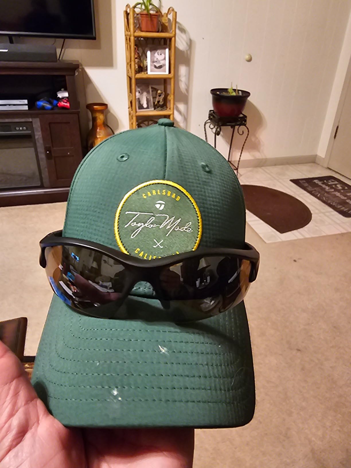 Tifosi Veloce Sport Sunglasses Men & Women - Ideal For Baseball, Cricket, Cycling, Golf, Hiking, Running, Tennis & Pickleball customer photo 1