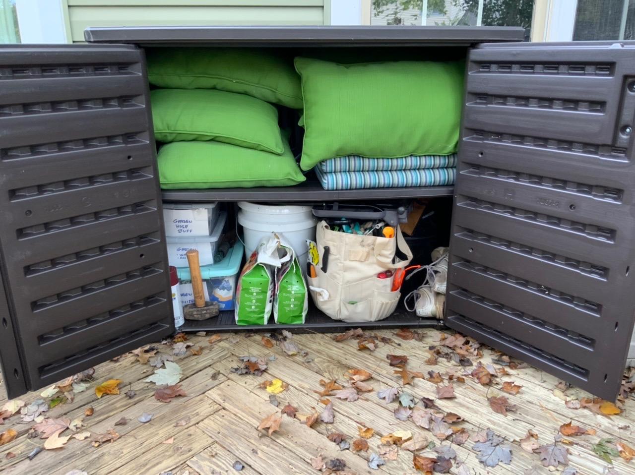 Rubbermaid Decorative Outdoor Storage Cabinet (123 Gal), Weather Resistant, Brown, Organization for Home/Backyard/Pool Chemicals/Toys/Garden Tools/Porch/Patio Cushions customer photo 1