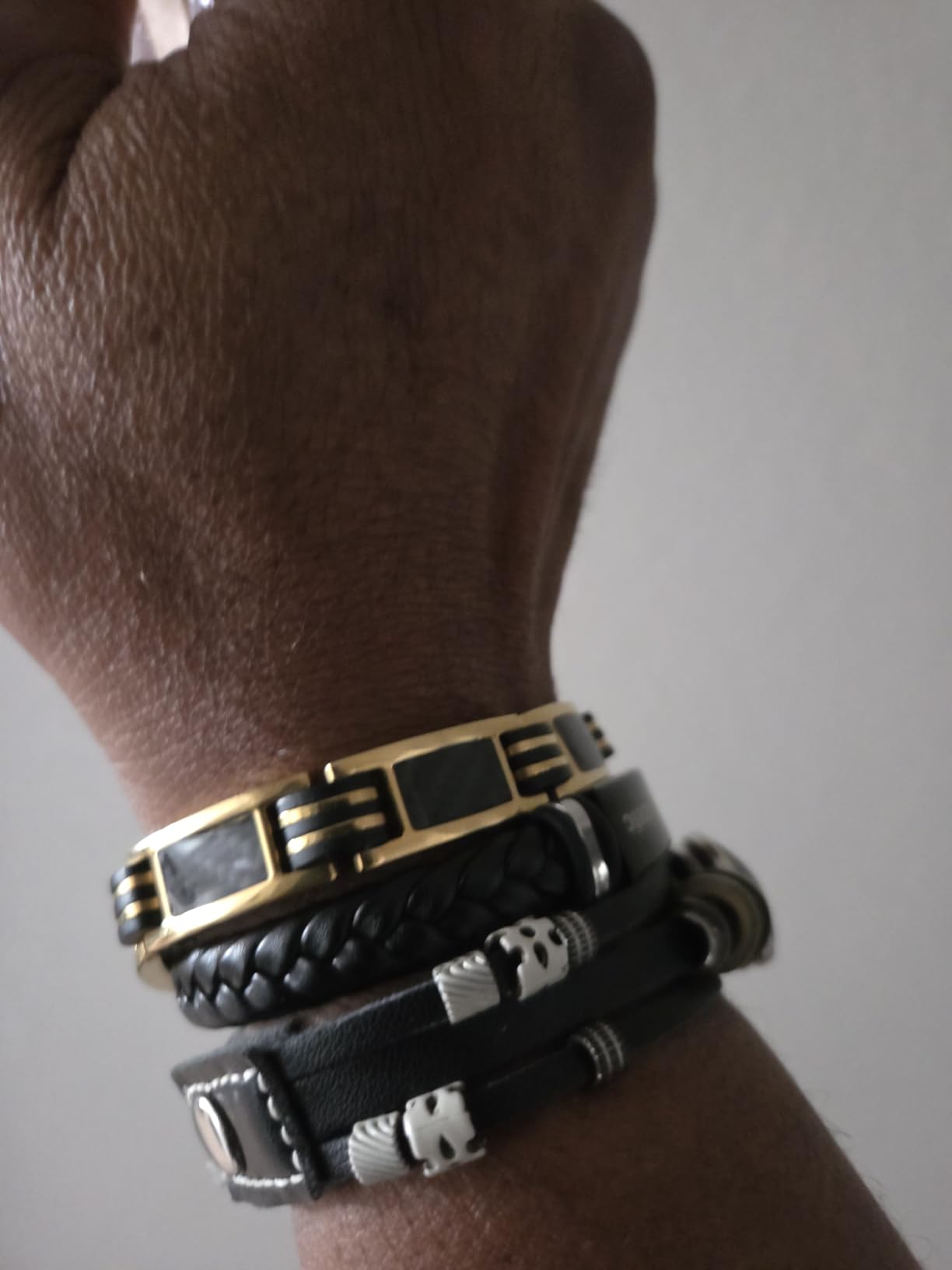 Willis Judd Bracelets For Men Gold Style Bracelets For Men Titanium Mens Bracelet Black Carbon Fiber Size Adjustable customer photo 1